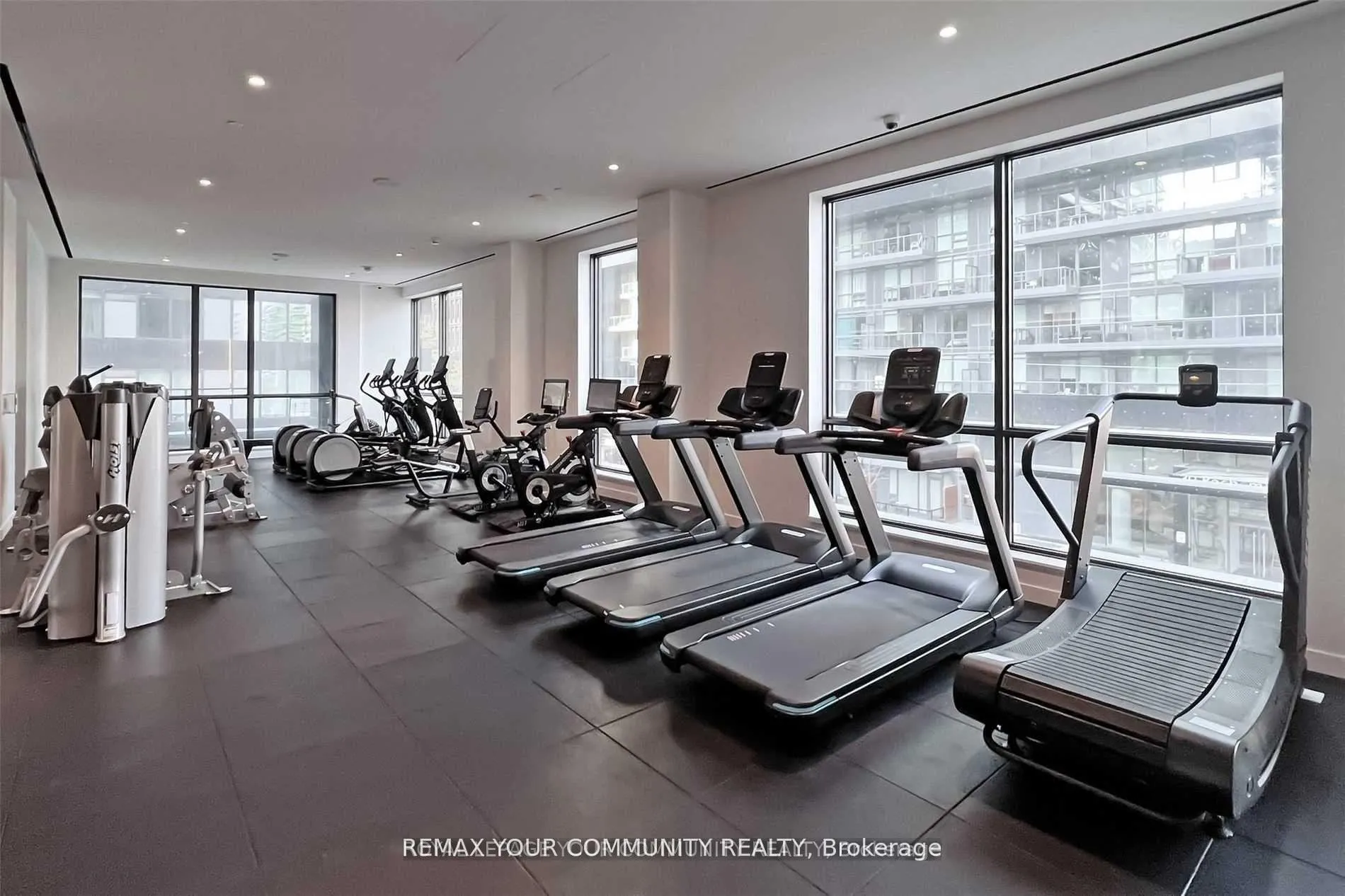 Photo 31 of Unit 502, 39 Roehampton Avenue, Toronto, Mount Pleasant West — HOMEH