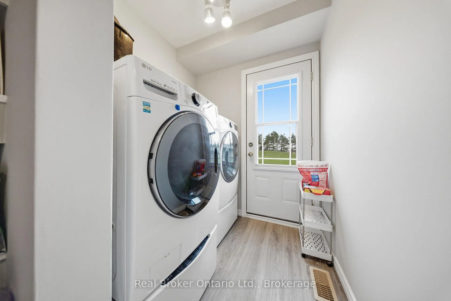 Photo 18 of 11 Burtch Road, Brant, Brantford Twp — HOMEH