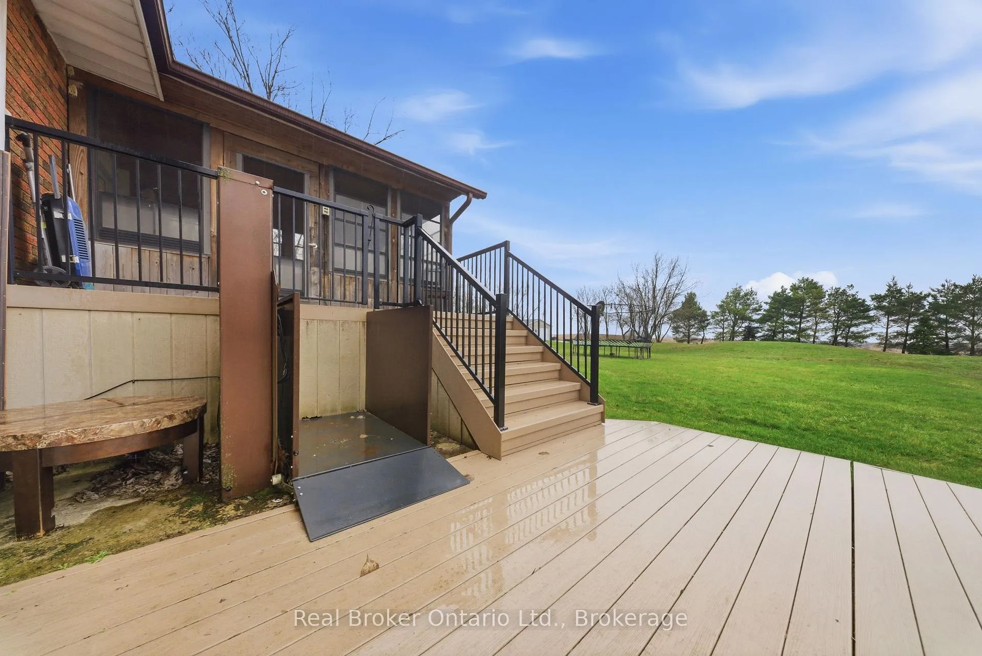 Photo 24 of 11 Burtch Road, Brant, Brantford Twp — HOMEH