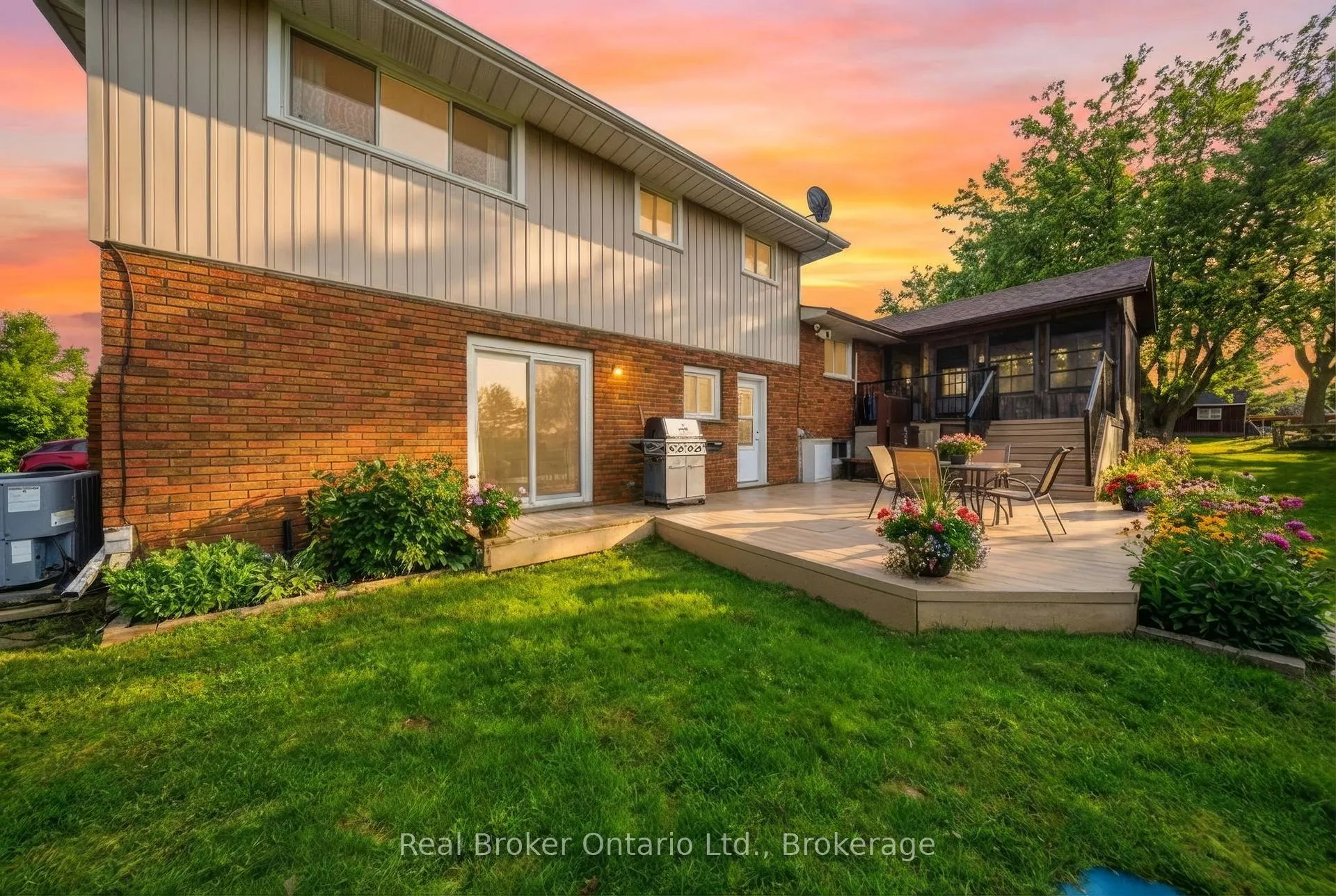 Photo 26 of 11 Burtch Road, Brant, Brantford Twp — HOMEH