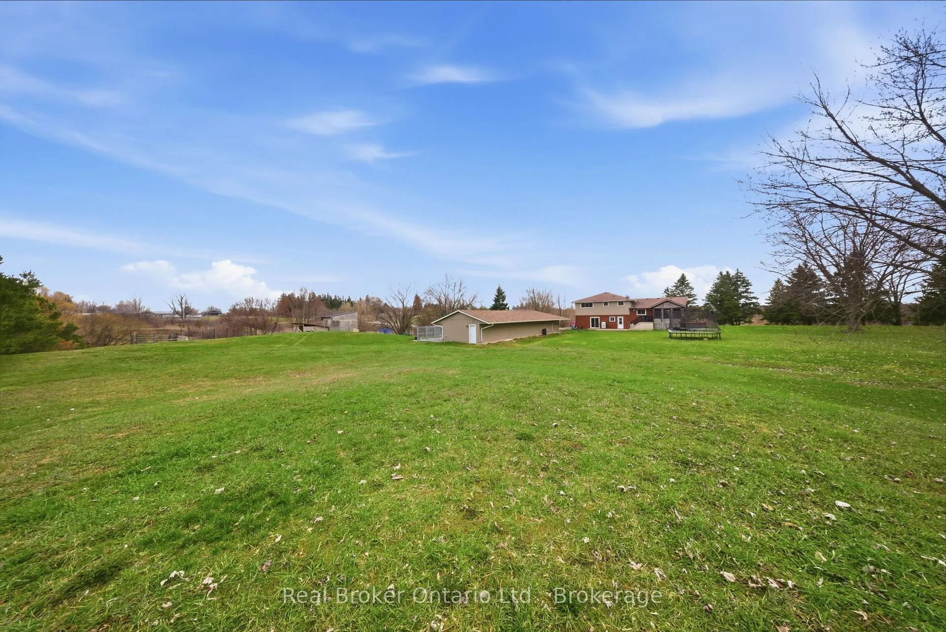 Photo 30 of 11 Burtch Road, Brant, Brantford Twp — HOMEH