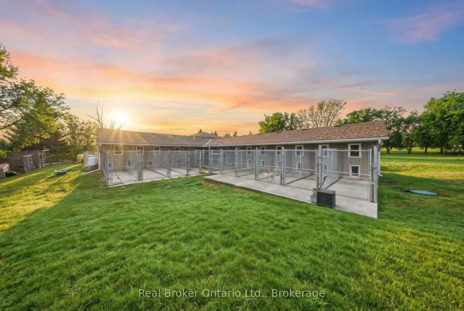 Photo 43 of 11 Burtch Road, Brant, Brantford Twp — HOMEH