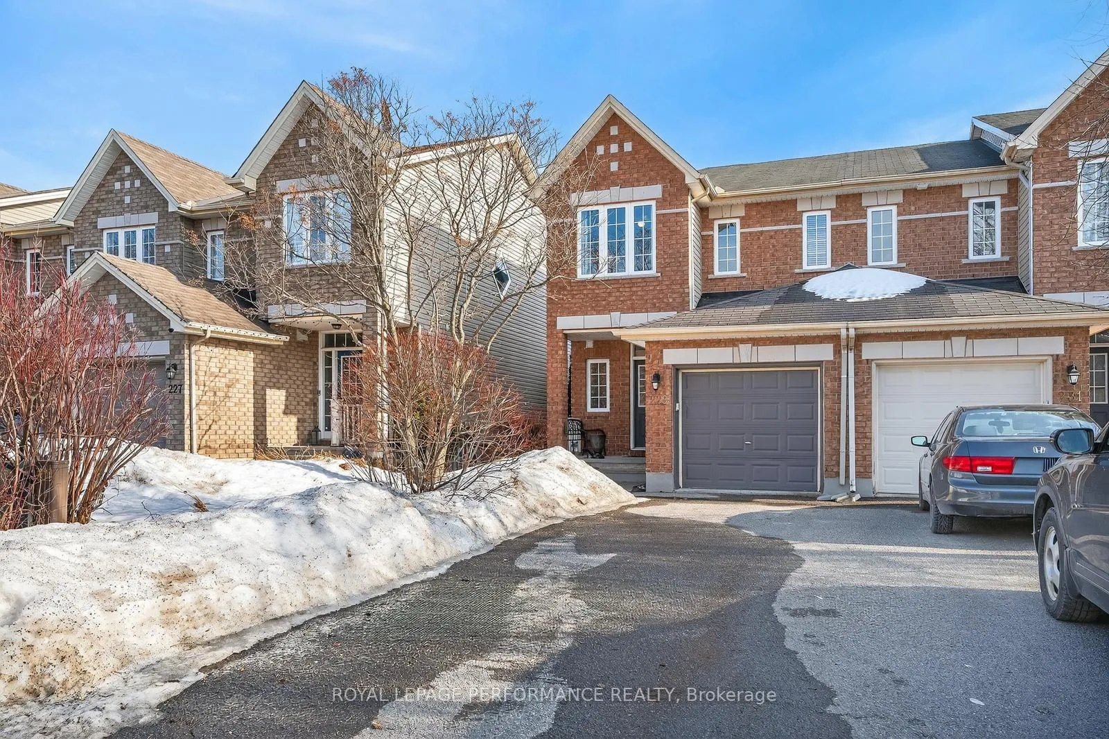 Photo 2 of 229 Saddlesmith Circle, Ottawa, Kanata - Emerald Meadows/Trailwest — HOMEH