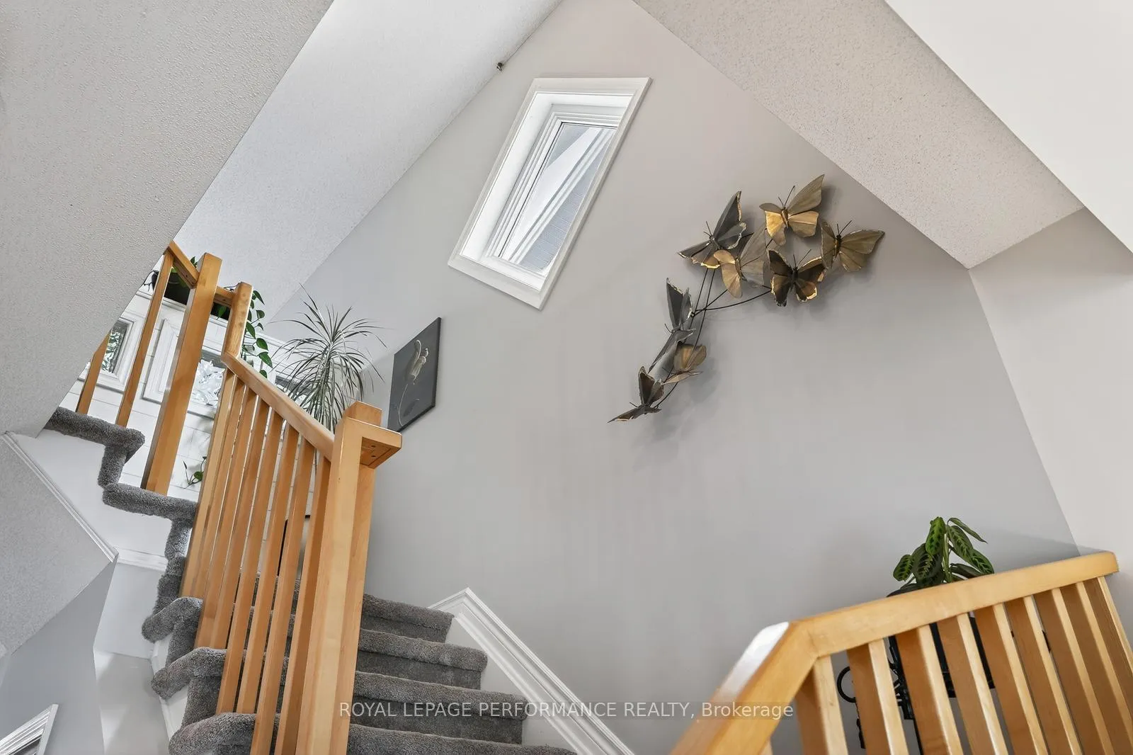 Photo 19 of 229 Saddlesmith Circle, Ottawa, Kanata - Emerald Meadows/Trailwest — HOMEH