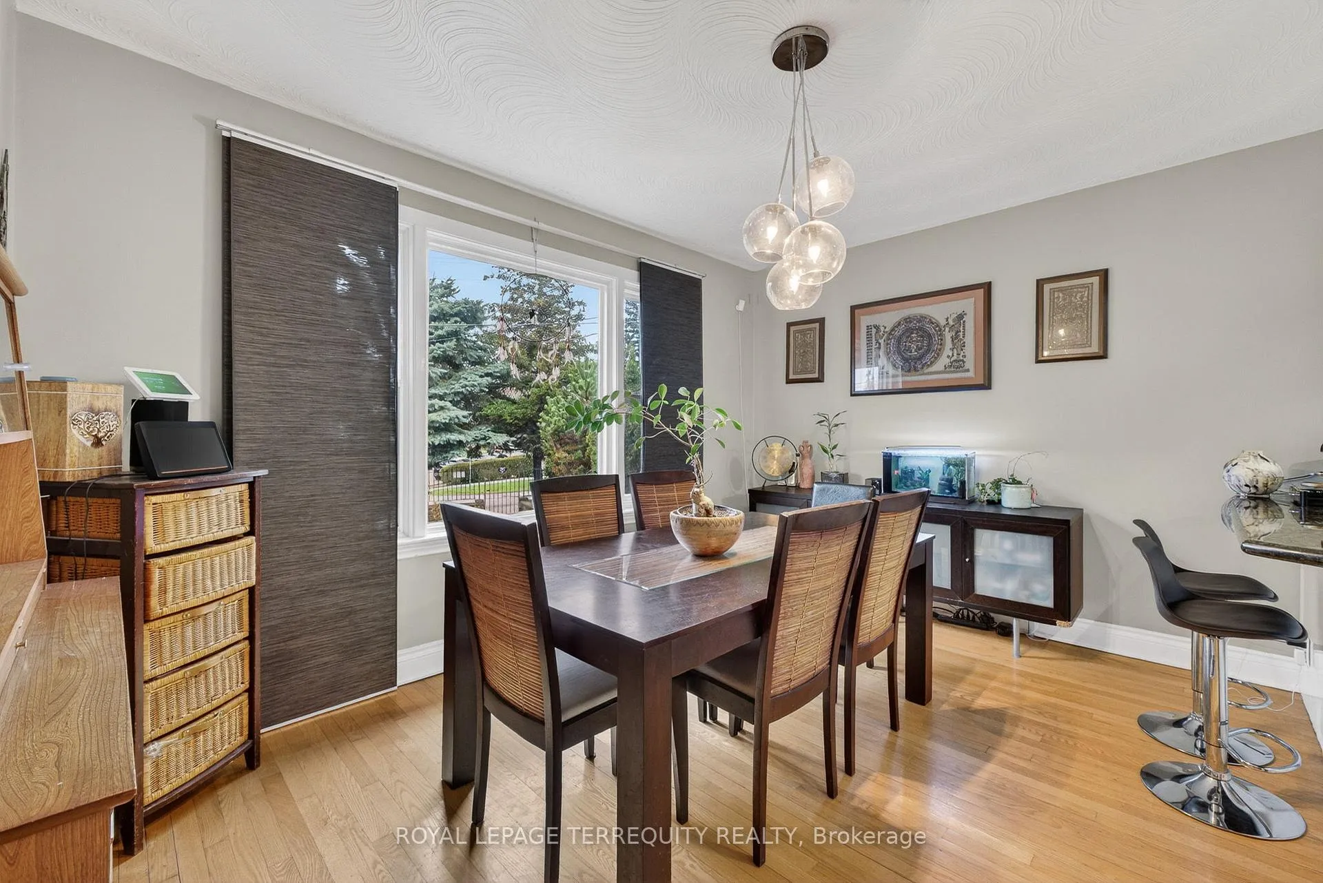 Photo 12 of 47 Berl Avenue, Etobicoke, Stonegate-Queensway — HOMEH