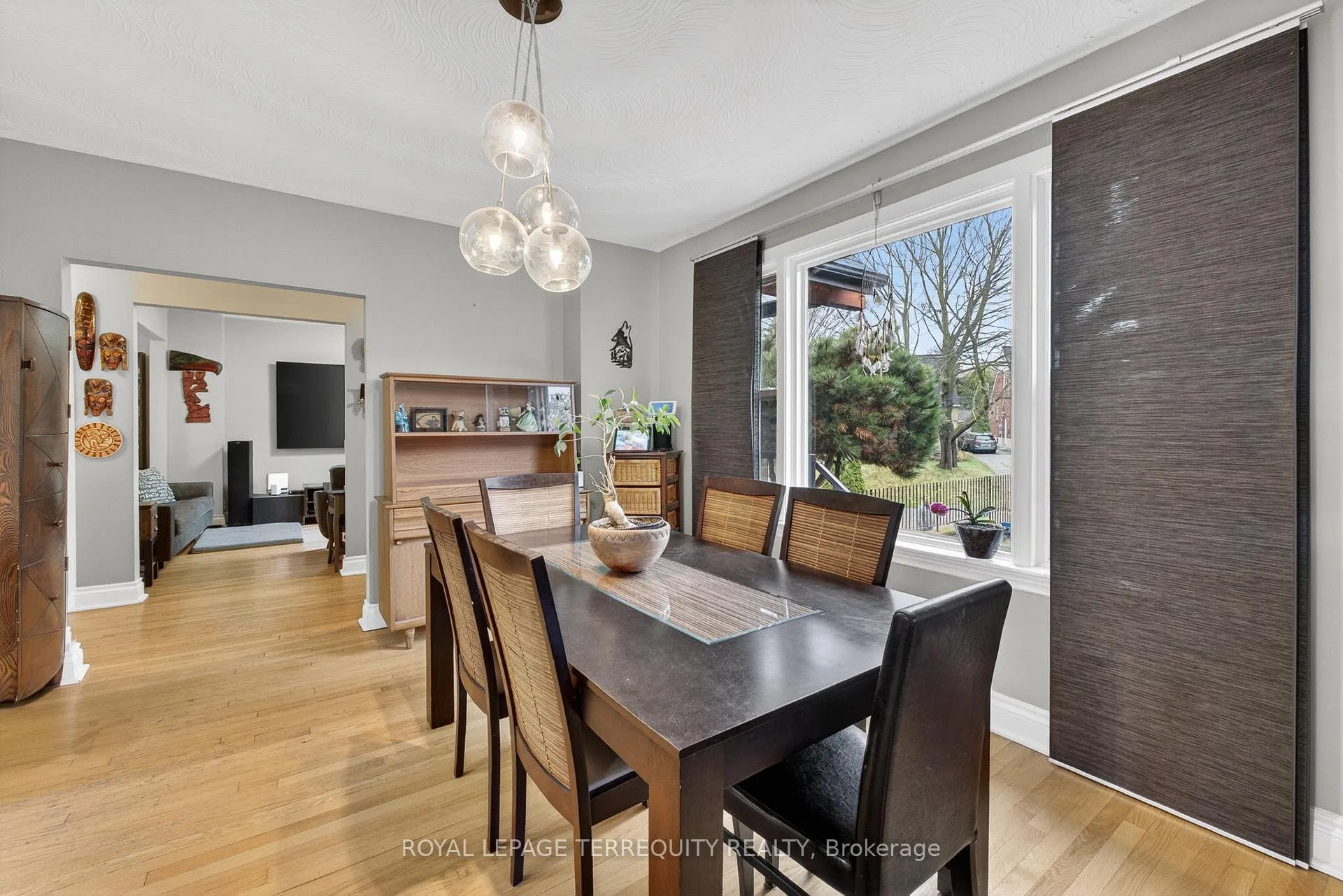 Photo 13 of 47 Berl Avenue, Etobicoke, Stonegate-Queensway — HOMEH