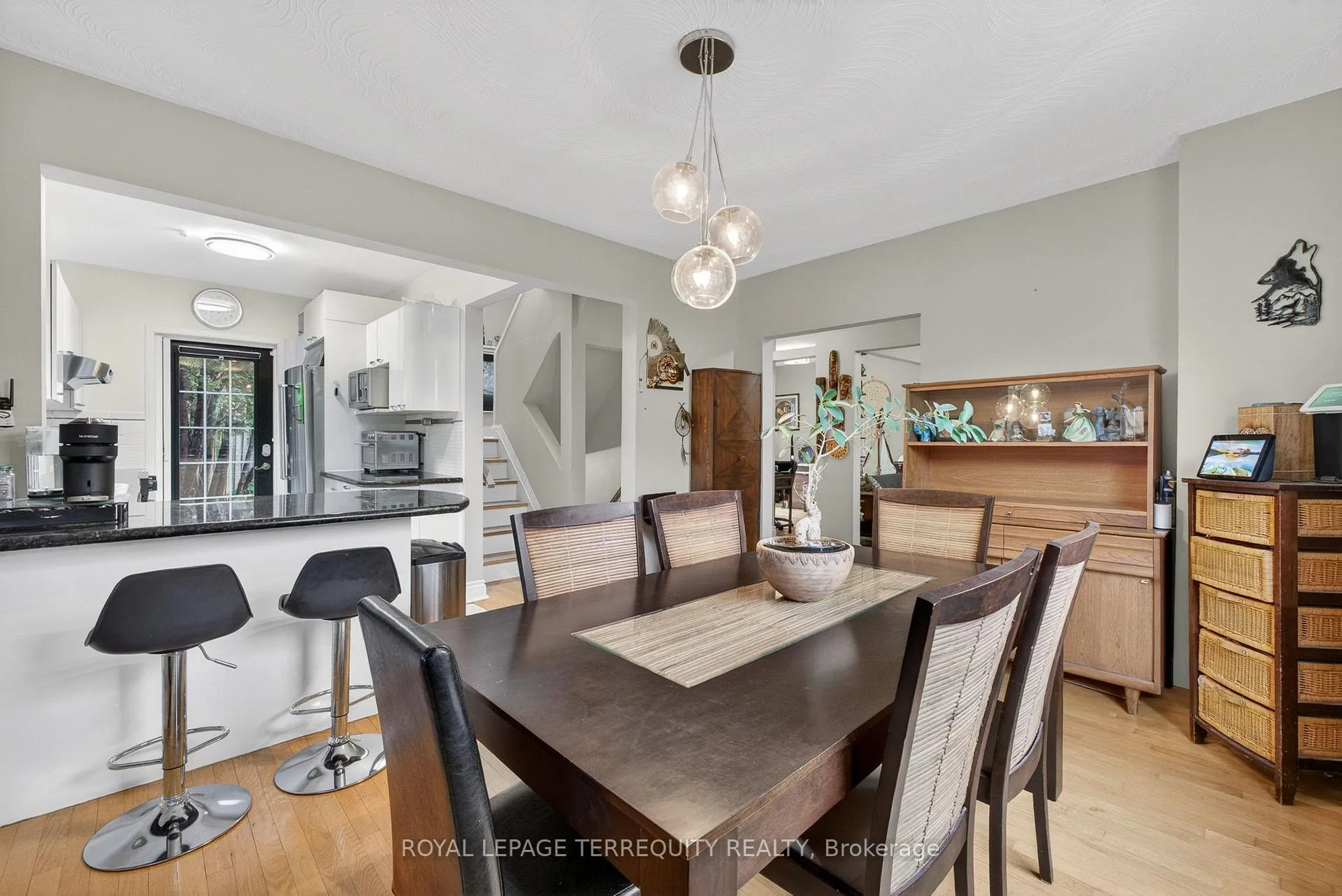 Photo 14 of 47 Berl Avenue, Etobicoke, Stonegate-Queensway — HOMEH