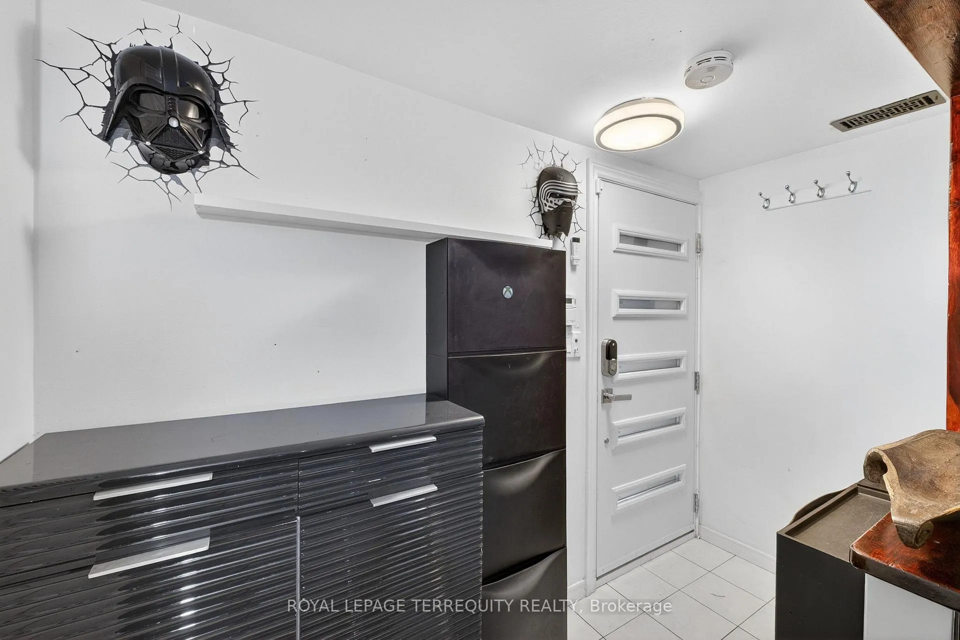 Photo 28 of 47 Berl Avenue, Etobicoke, Stonegate-Queensway — HOMEH