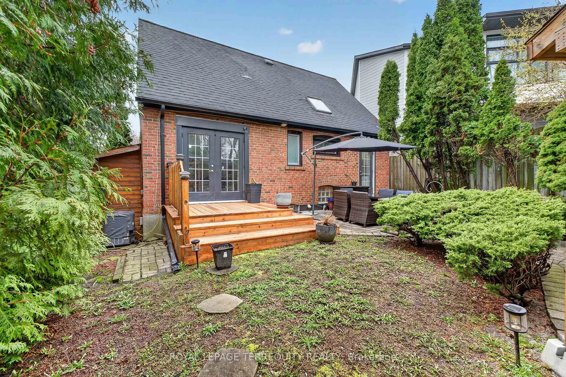 Photo 31 of 47 Berl Avenue, Etobicoke, Stonegate-Queensway — HOMEH