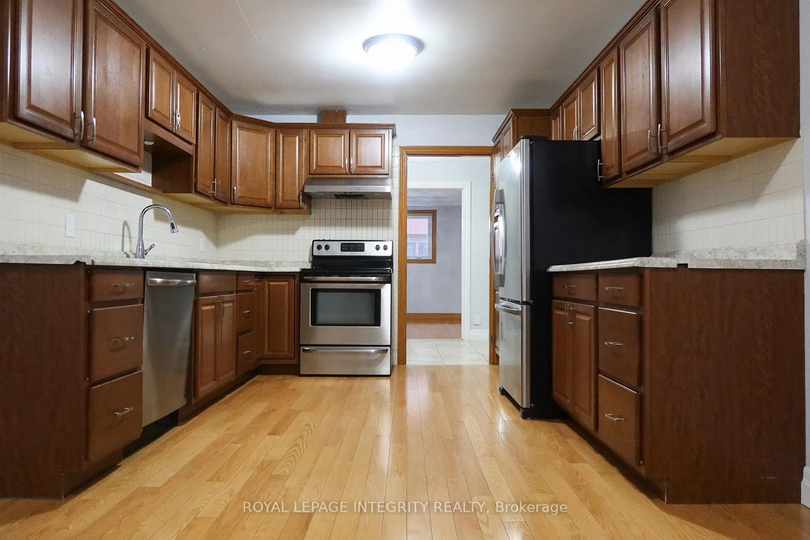 Photo 4 of Unit #1 (upper), 56 Francis Street, Vaughan, East Woodbridge — HOMEH