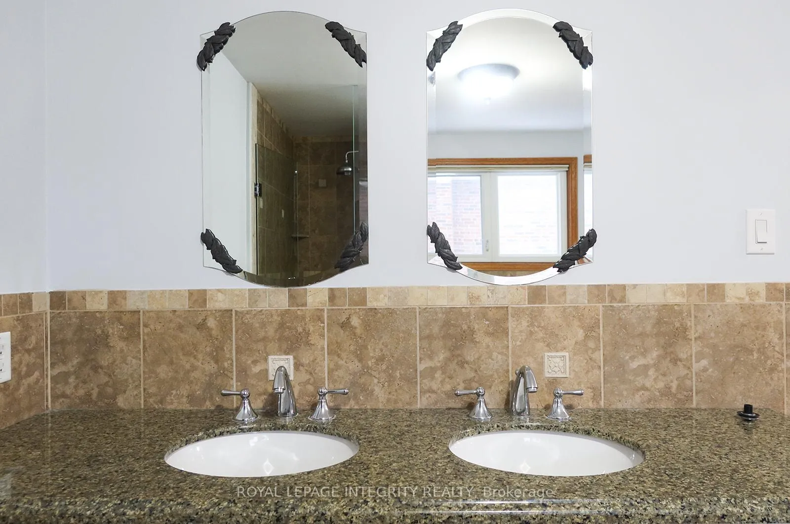 Photo 11 of Unit #1 (upper), 56 Francis Street, Vaughan, East Woodbridge — HOMEH