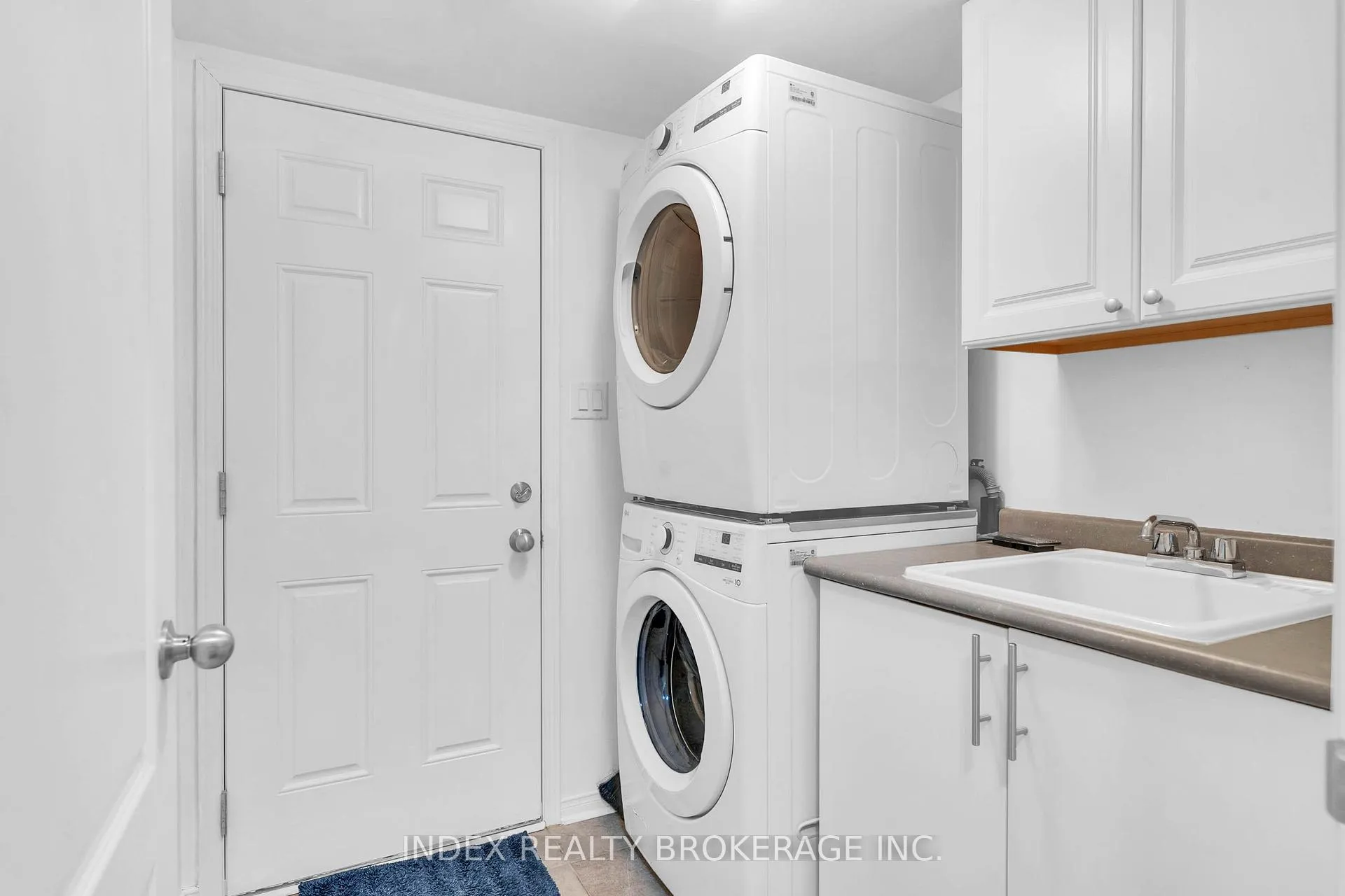 Photo 18 of 806 Mccue Drive, Oshawa, Taunton — HOMEH