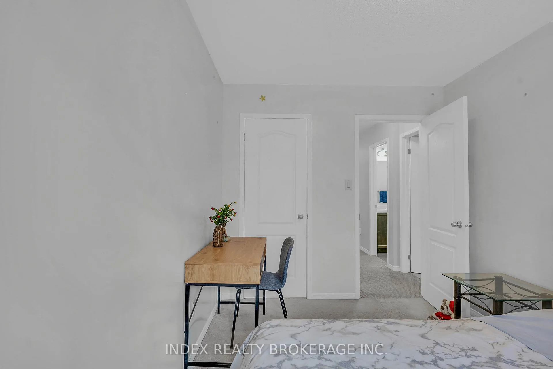 Photo 26 of 806 Mccue Drive, Oshawa, Taunton — HOMEH