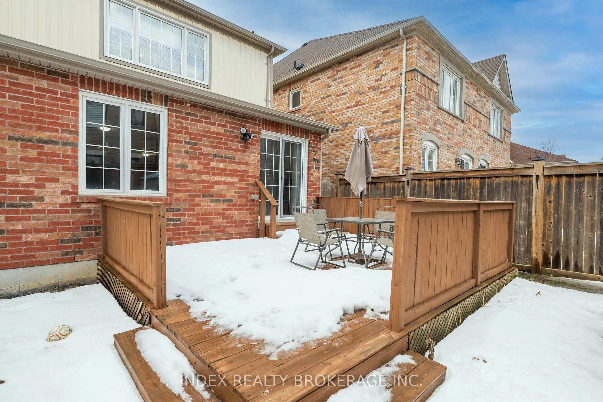 Photo 37 of 806 Mccue Drive, Oshawa, Taunton — HOMEH