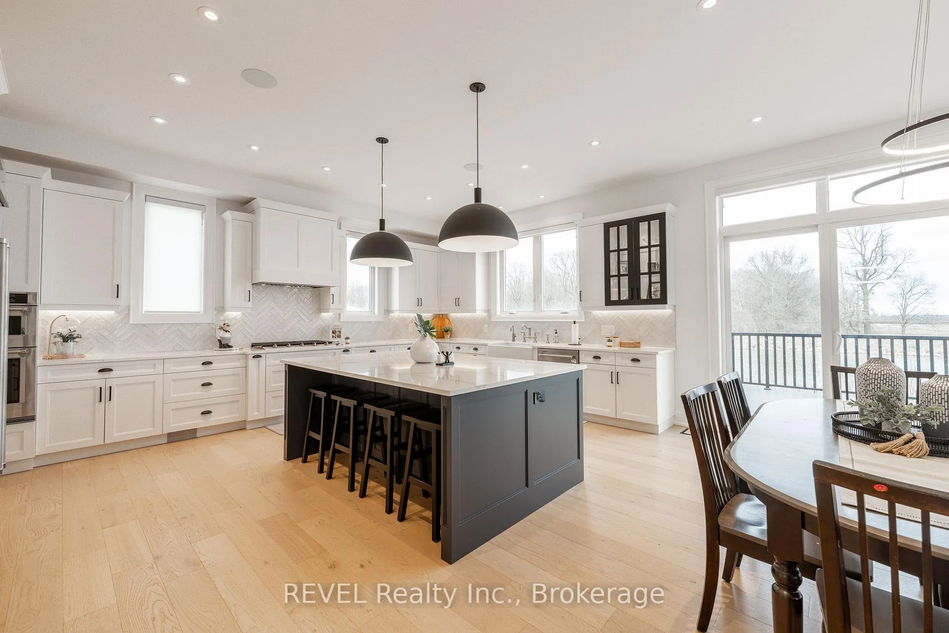 Photo 9 of 7515 Sherrilee Crescent, Niagara Falls, Brown — HOMEH