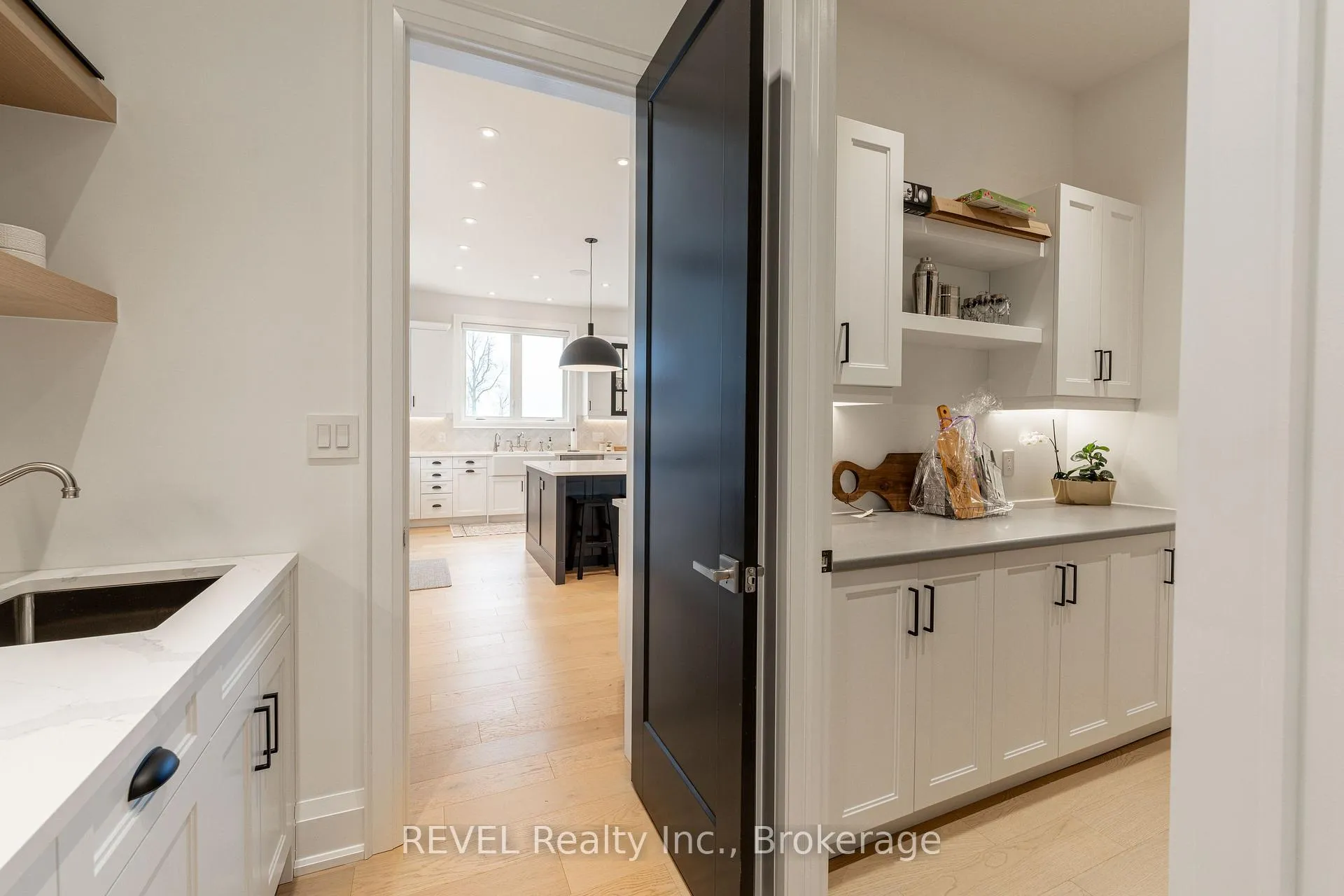 Photo 13 of 7515 Sherrilee Crescent, Niagara Falls, Brown — HOMEH