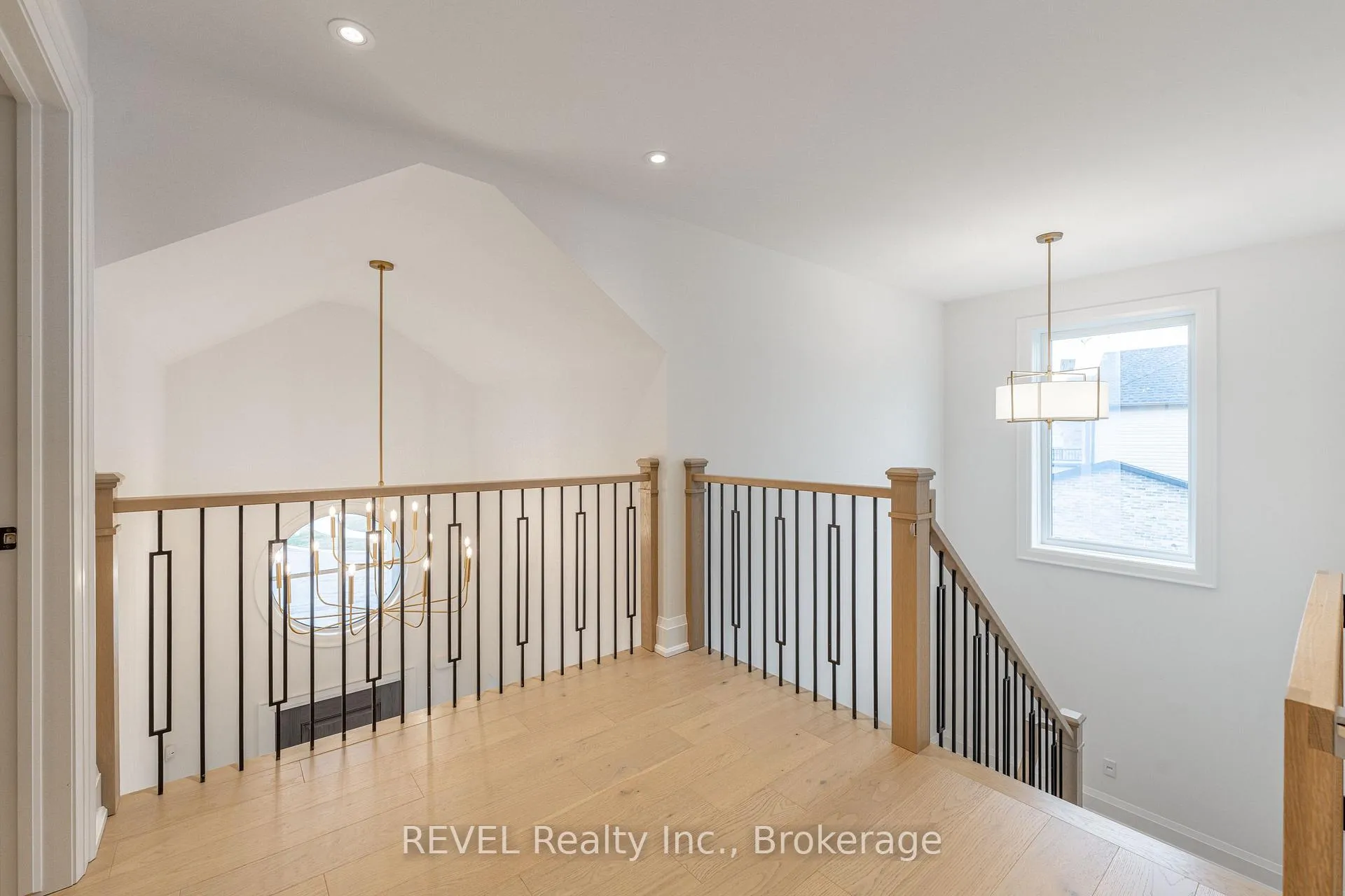 Photo 23 of 7515 Sherrilee Crescent, Niagara Falls, Brown — HOMEH