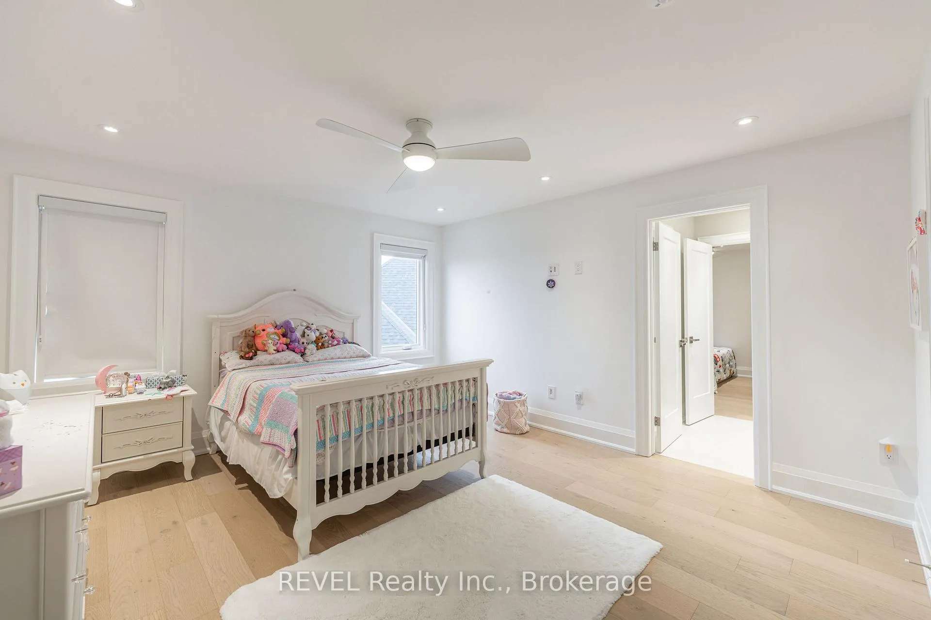 Photo 24 of 7515 Sherrilee Crescent, Niagara Falls, Brown — HOMEH