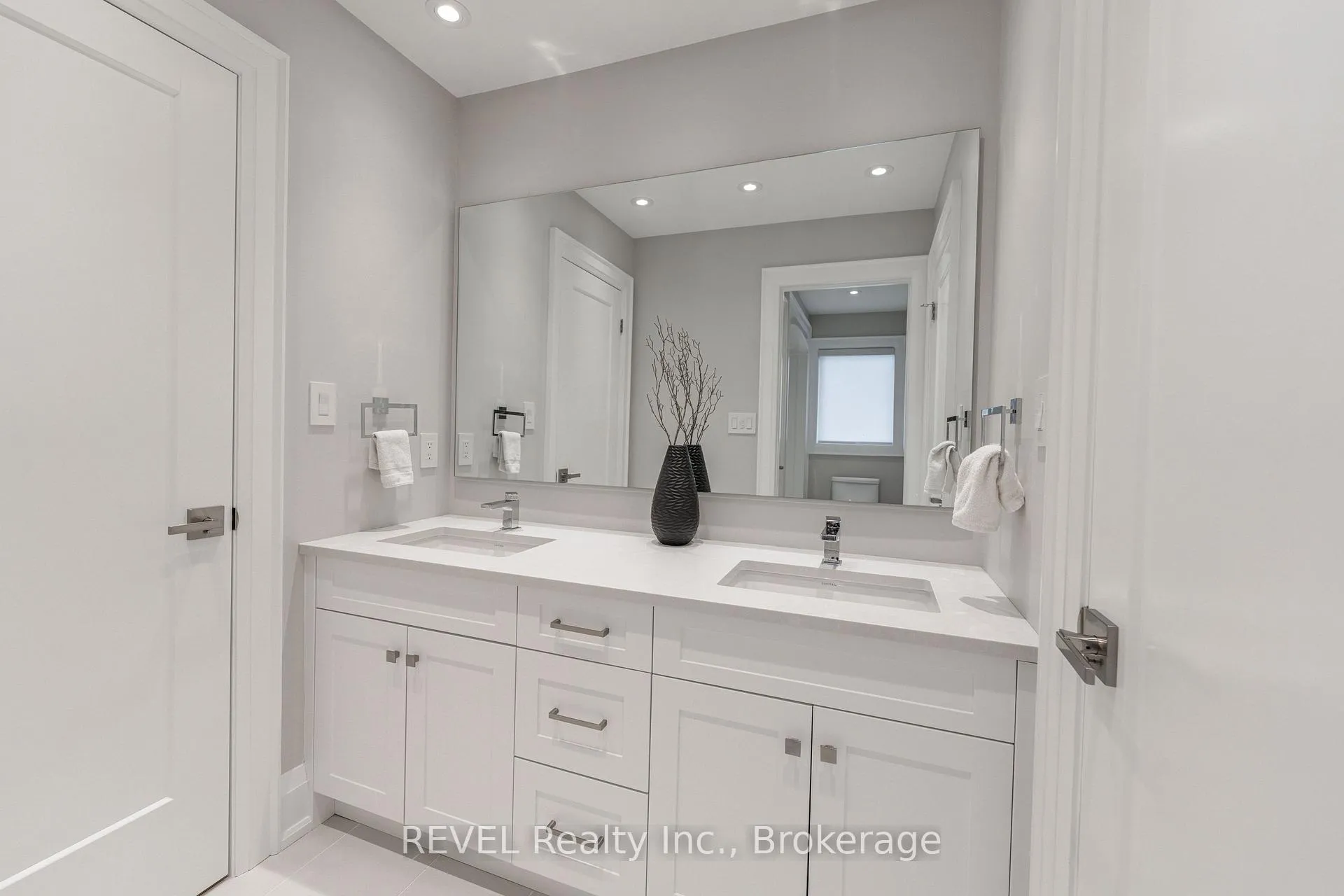 Photo 27 of 7515 Sherrilee Crescent, Niagara Falls, Brown — HOMEH