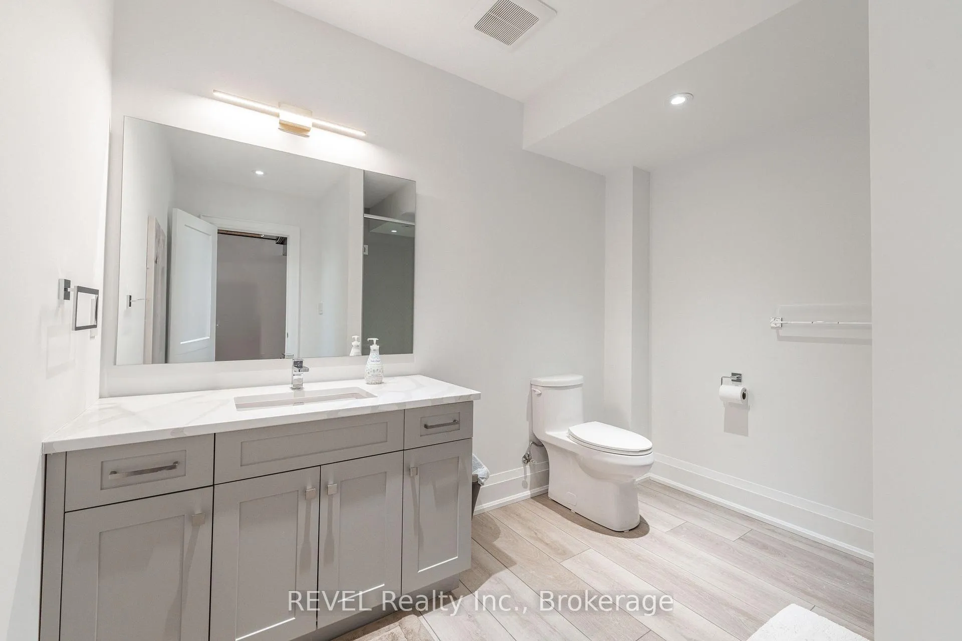 Photo 38 of 7515 Sherrilee Crescent, Niagara Falls, Brown — HOMEH