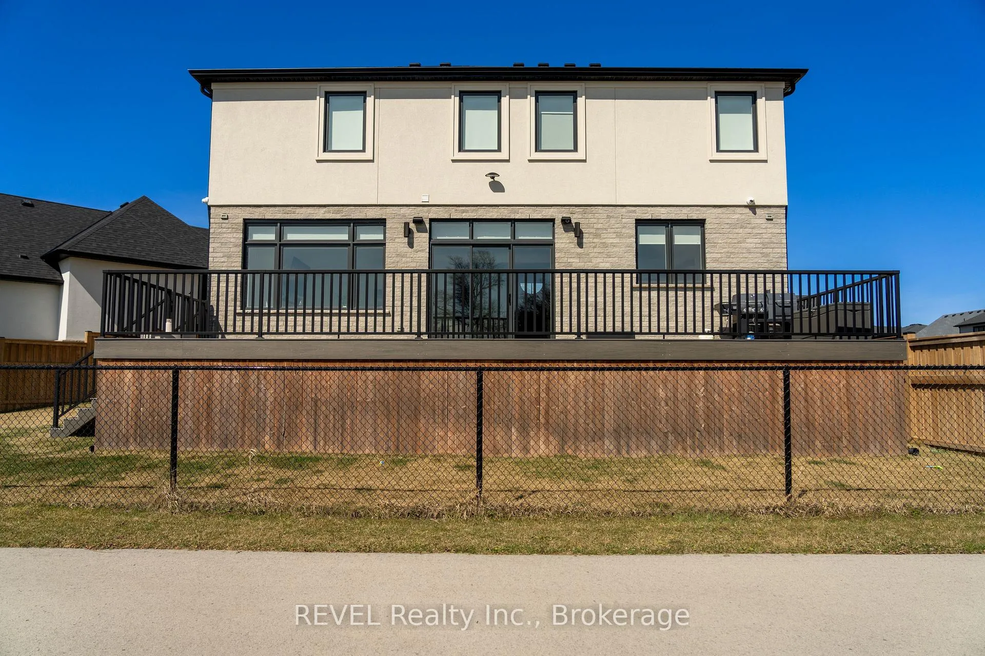 Photo 45 of 7515 Sherrilee Crescent, Niagara Falls, Brown — HOMEH