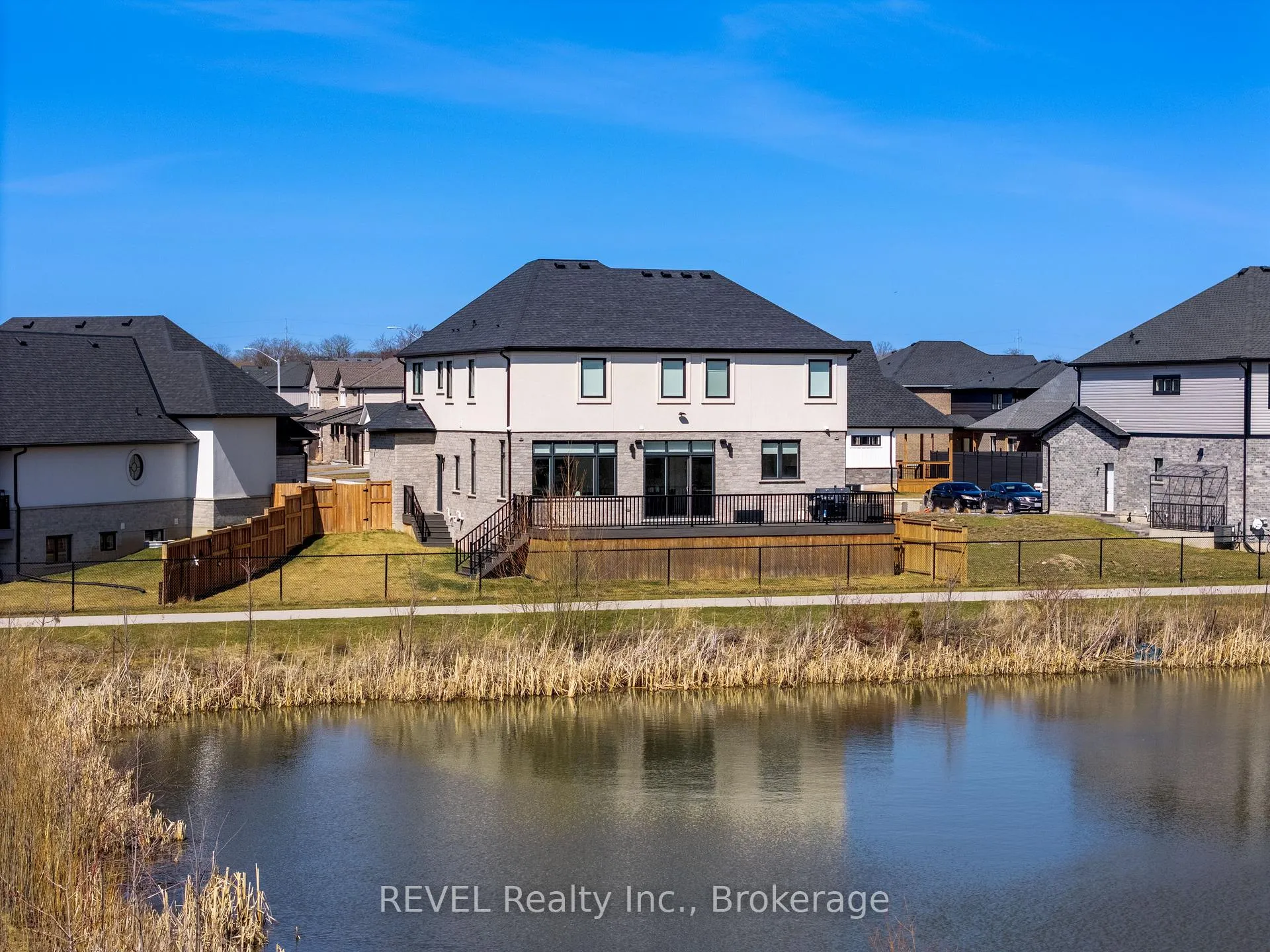 Photo 46 of 7515 Sherrilee Crescent, Niagara Falls, Brown — HOMEH