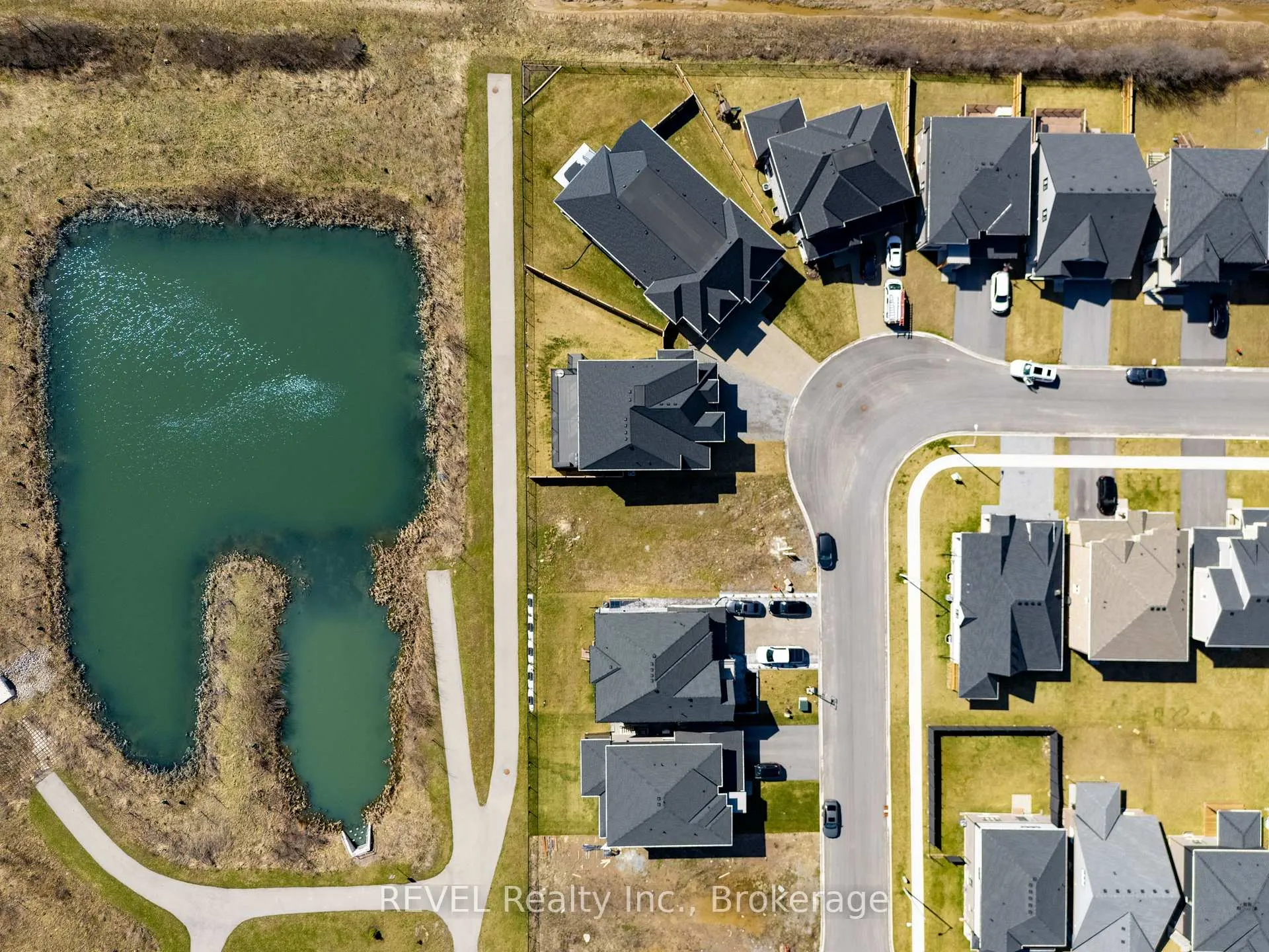 Photo 48 of 7515 Sherrilee Crescent, Niagara Falls, Brown — HOMEH