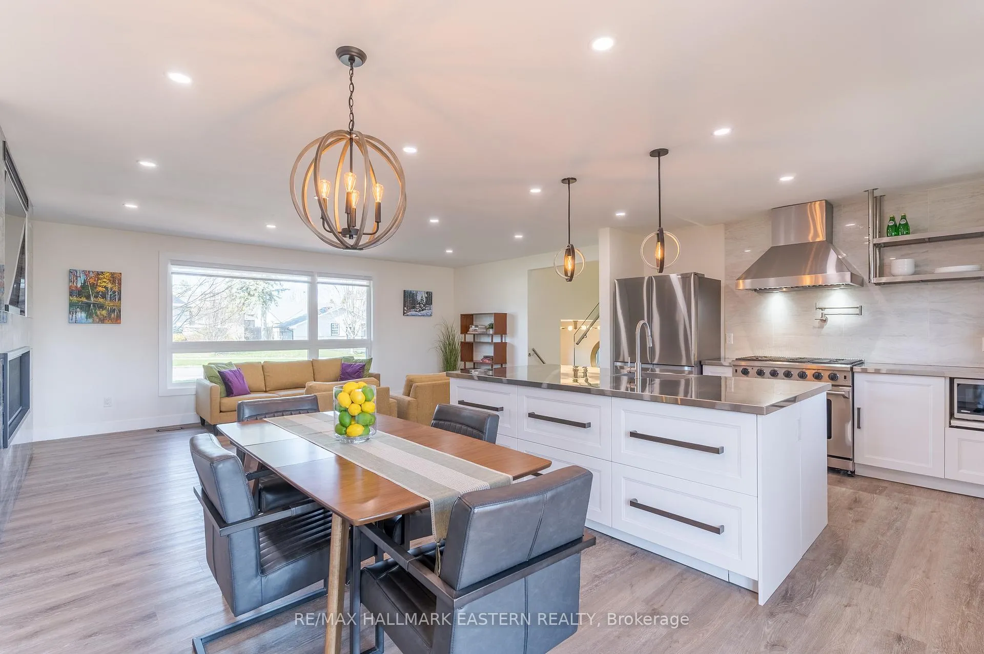 Photo 14 of 1593 Westbrook Drive, Peterborough, Monaghan Ward 2 — HOMEH