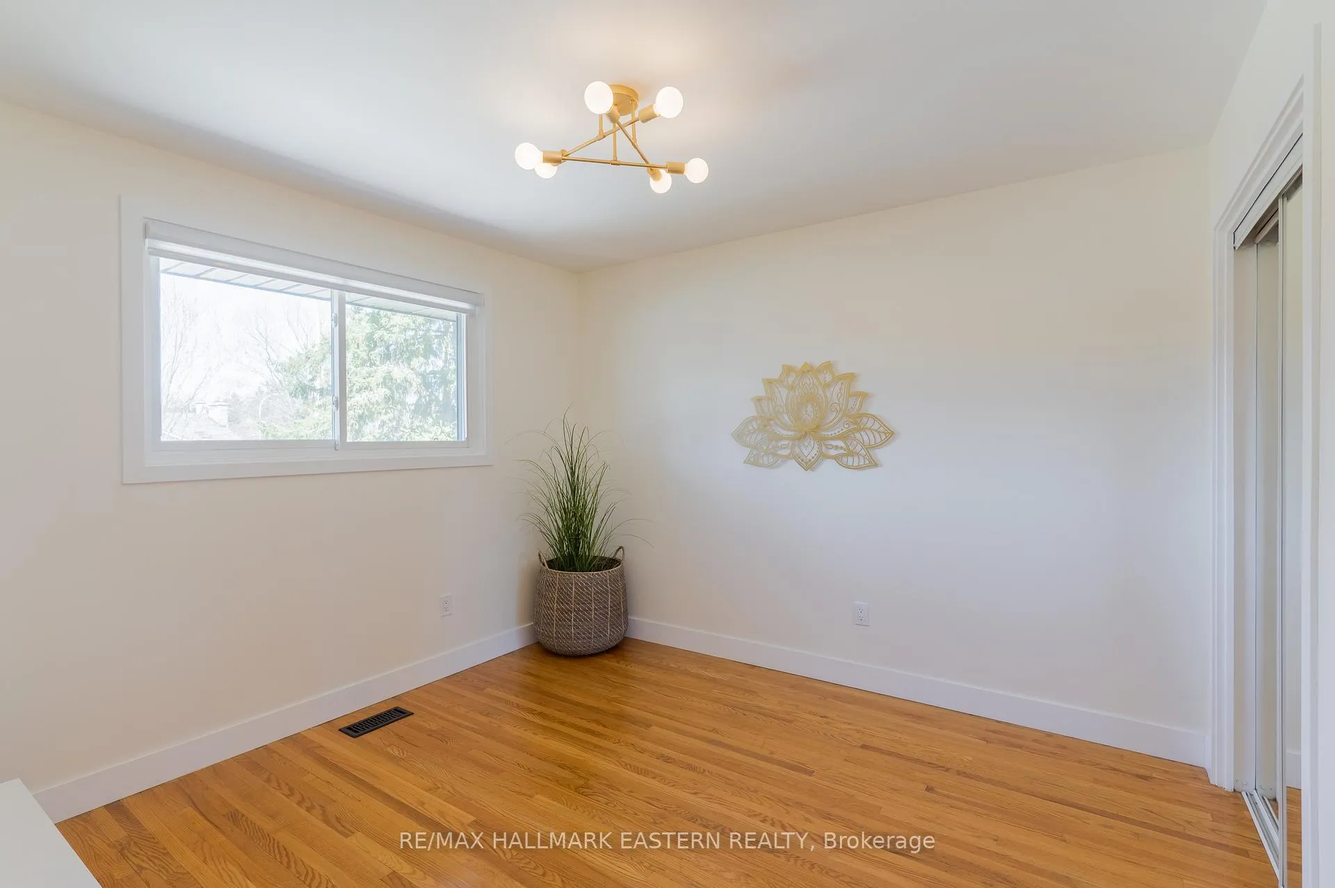 Photo 34 of 1593 Westbrook Drive, Peterborough, Monaghan Ward 2 — HOMEH