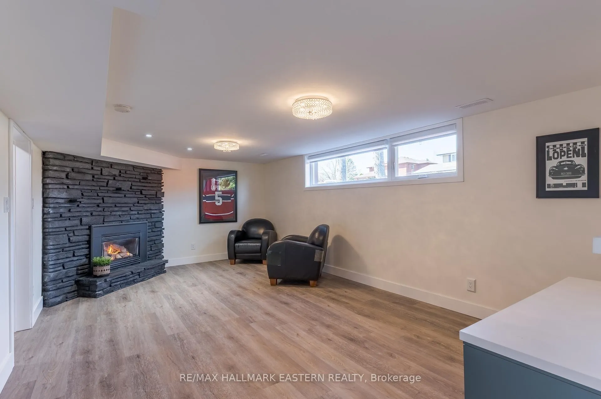 Photo 37 of 1593 Westbrook Drive, Peterborough, Monaghan Ward 2 — HOMEH