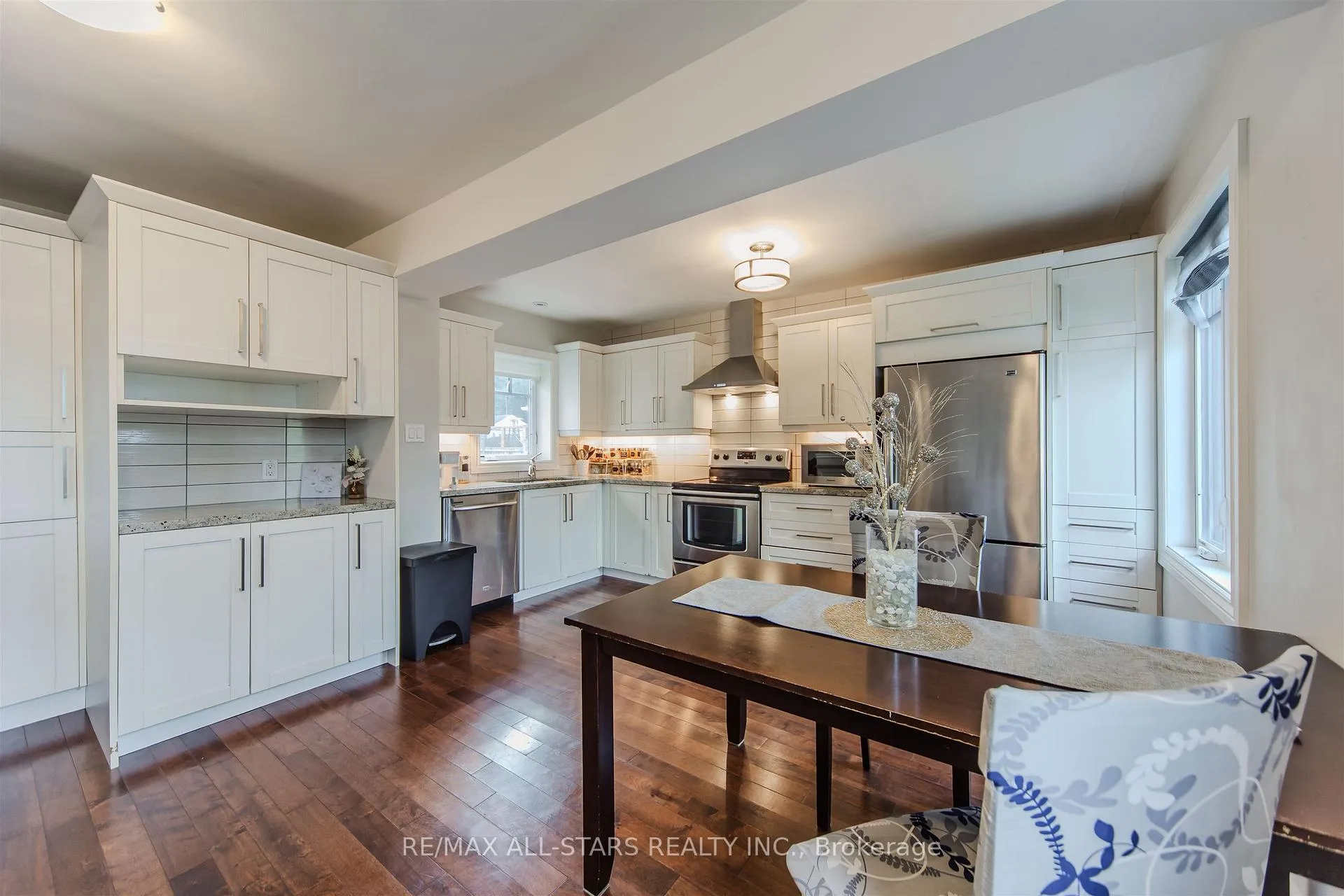 Photo 7 of 27 Martindale Road, Scarborough, Cliffcrest — HOMEH