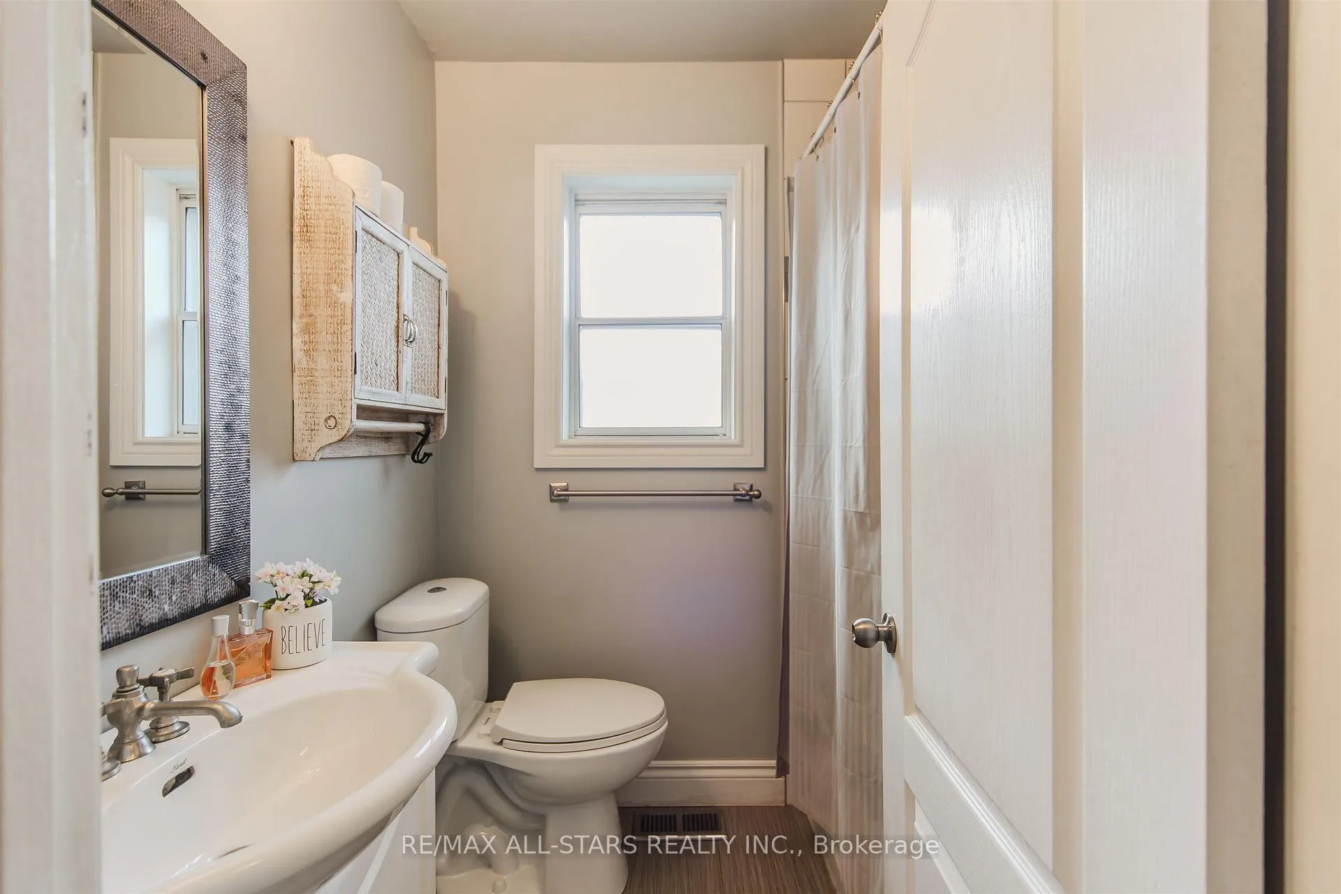 Photo 13 of 27 Martindale Road, Scarborough, Cliffcrest — HOMEH