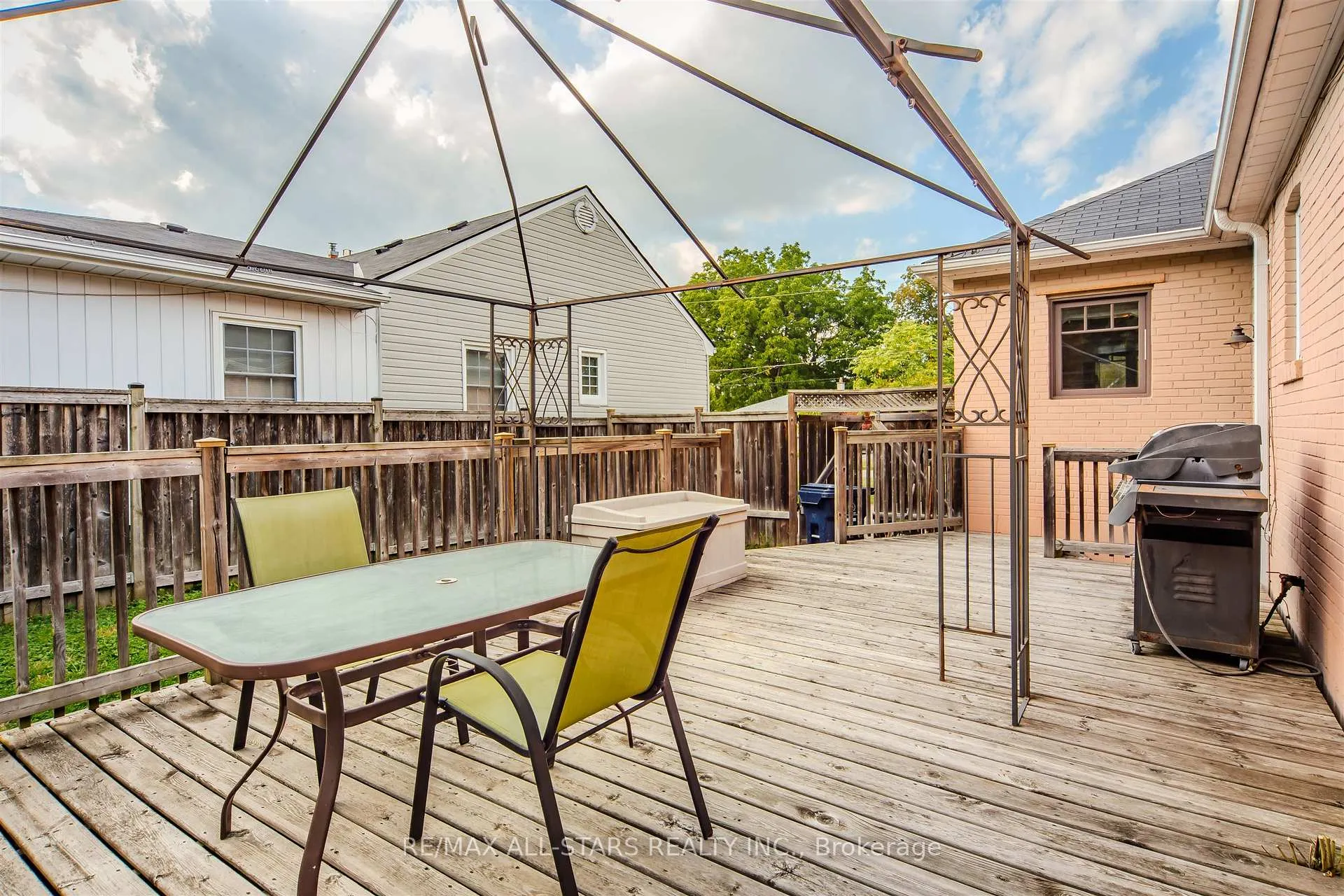Photo 30 of 27 Martindale Road, Scarborough, Cliffcrest — HOMEH