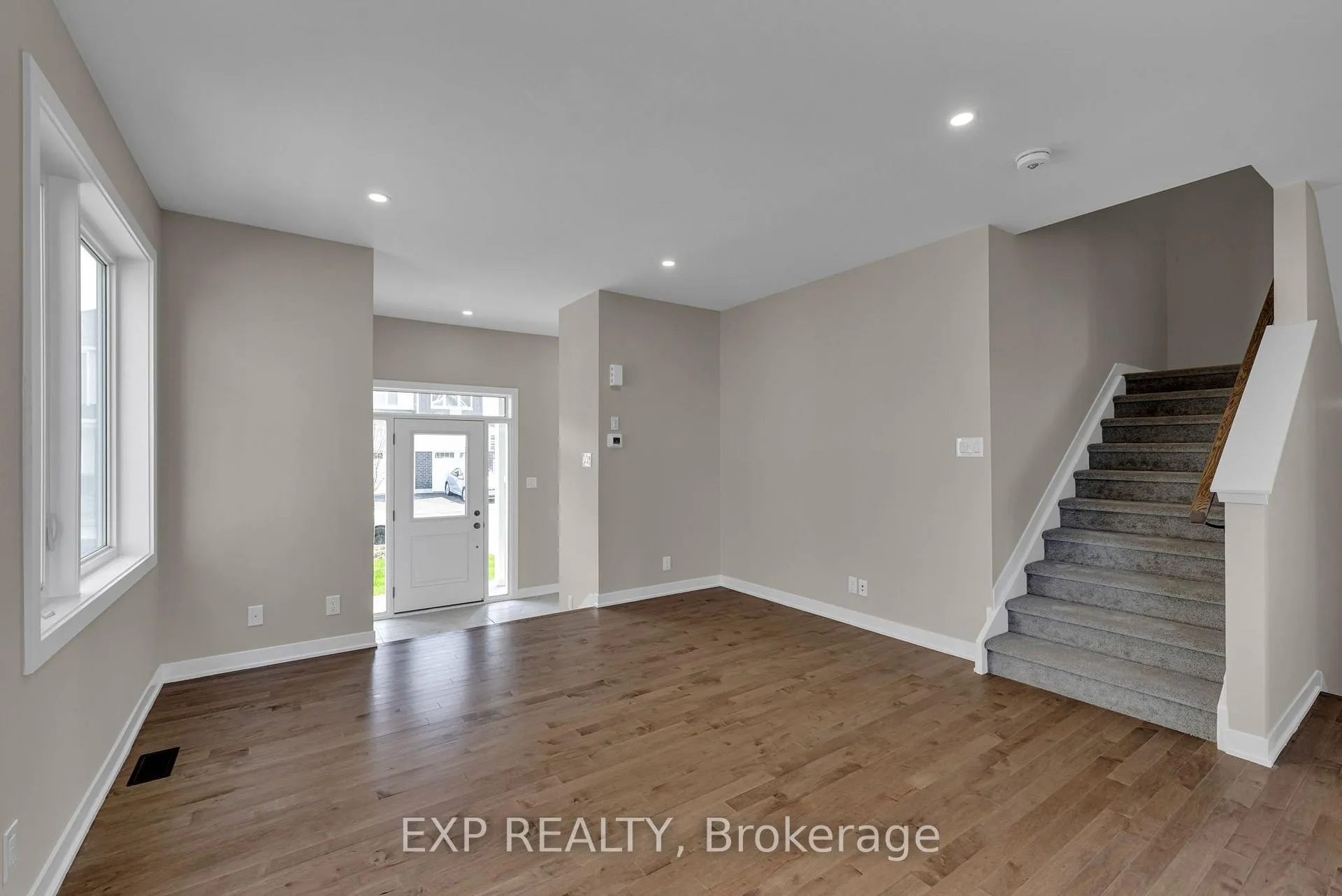 Photo 6 of 417 Epoch Street, Ottawa, Barrhaven - Half Moon Bay — HOMEH