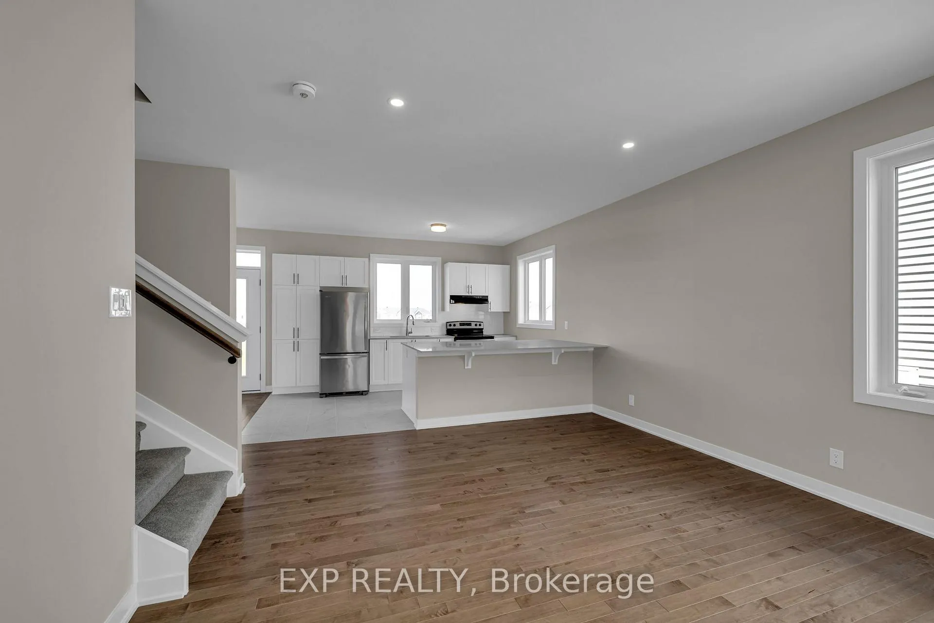 Photo 7 of 417 Epoch Street, Ottawa, Barrhaven - Half Moon Bay — HOMEH