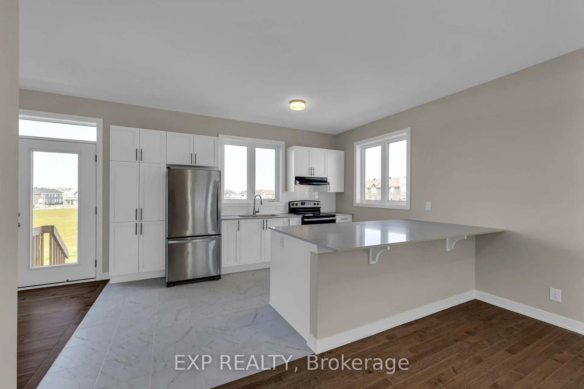 Photo 8 of 417 Epoch Street, Ottawa, Barrhaven - Half Moon Bay — HOMEH