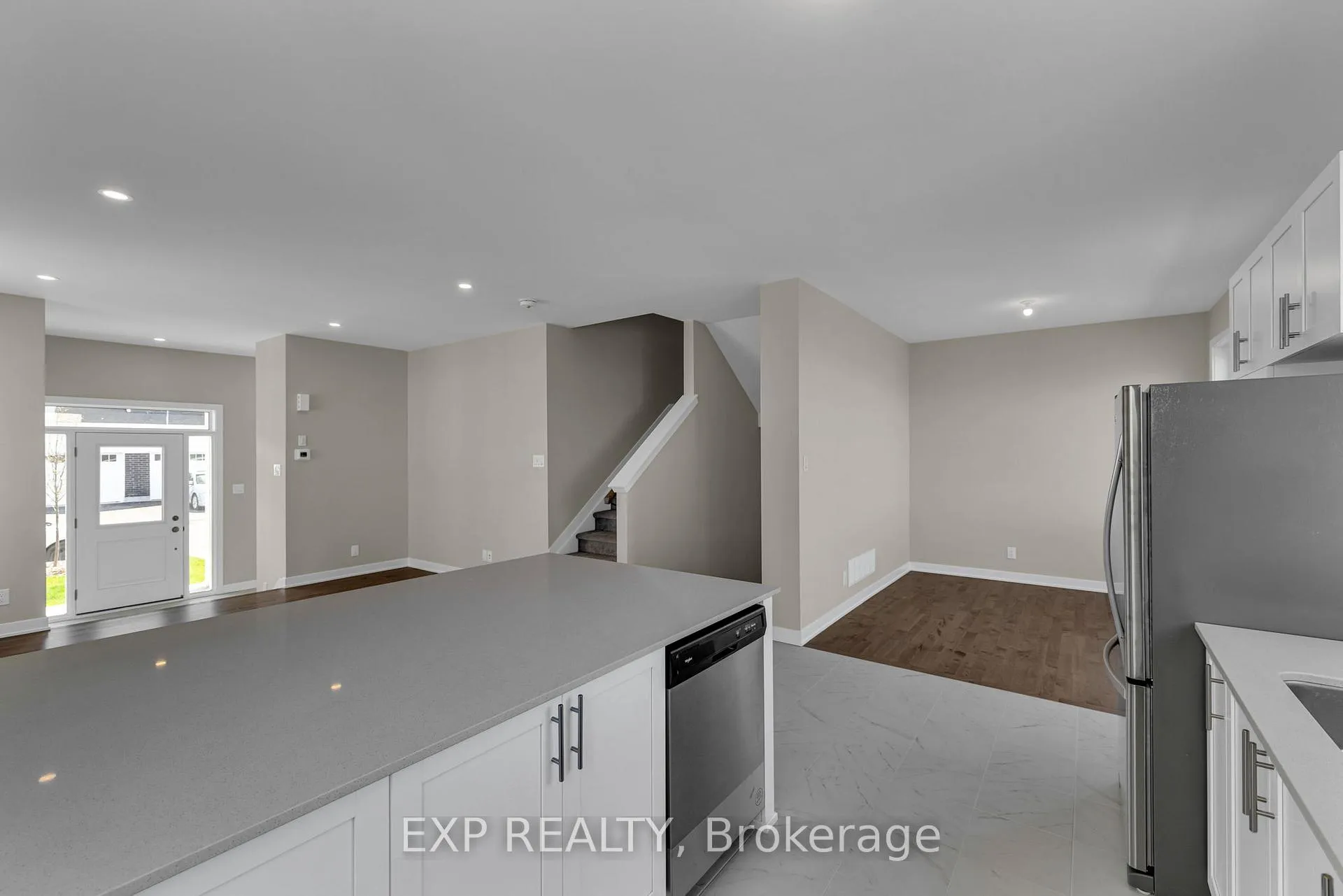 Photo 10 of 417 Epoch Street, Ottawa, Barrhaven - Half Moon Bay — HOMEH