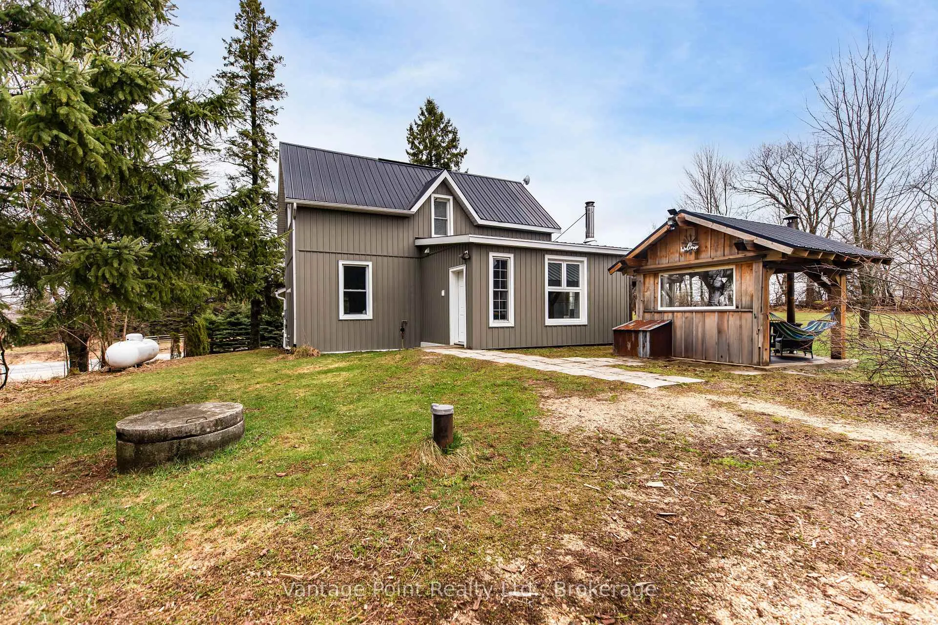 Photo 4 of 773760 10 Highway, Grey Highlands — HOMEH