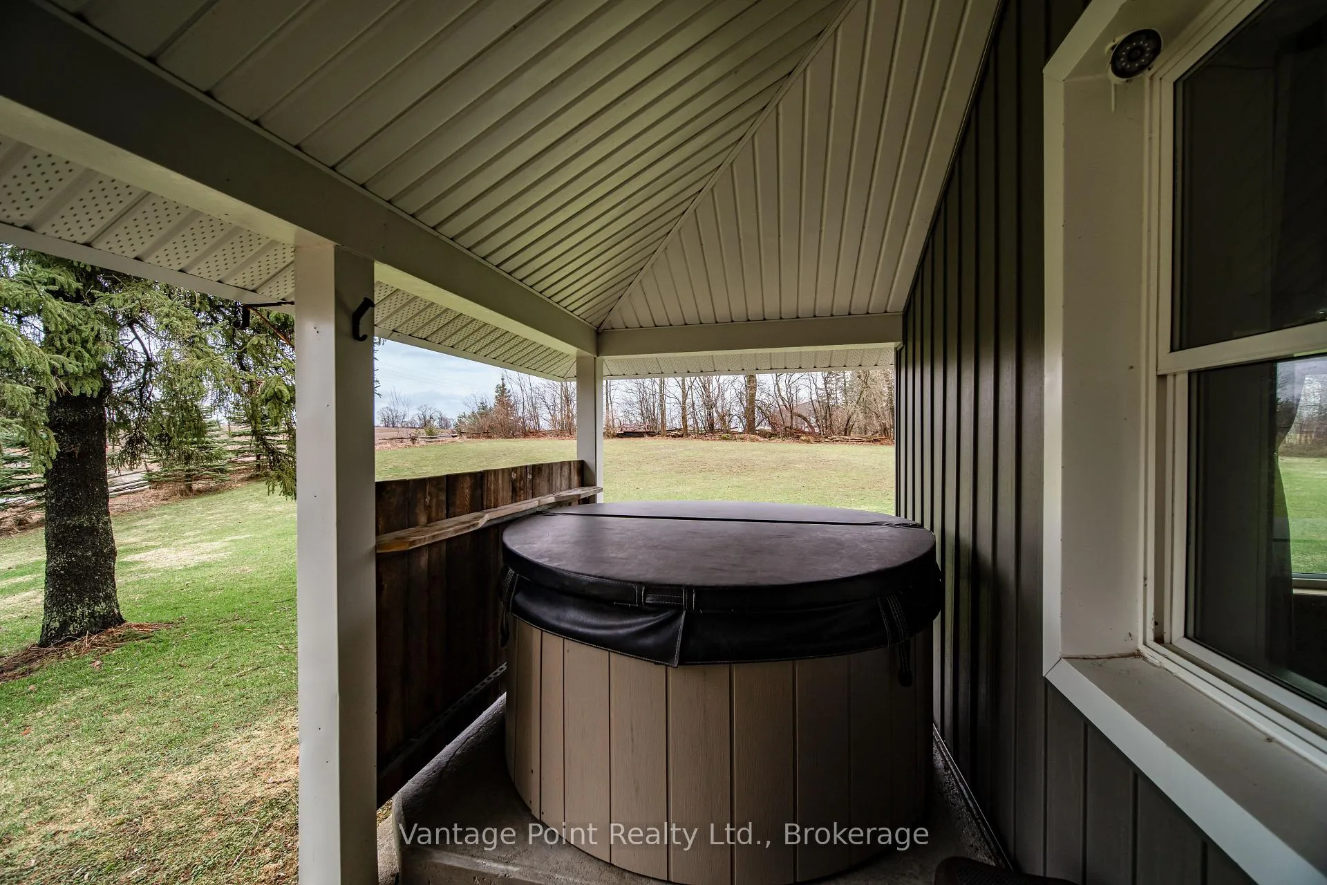 Photo 6 of 773760 10 Highway, Grey Highlands — HOMEH