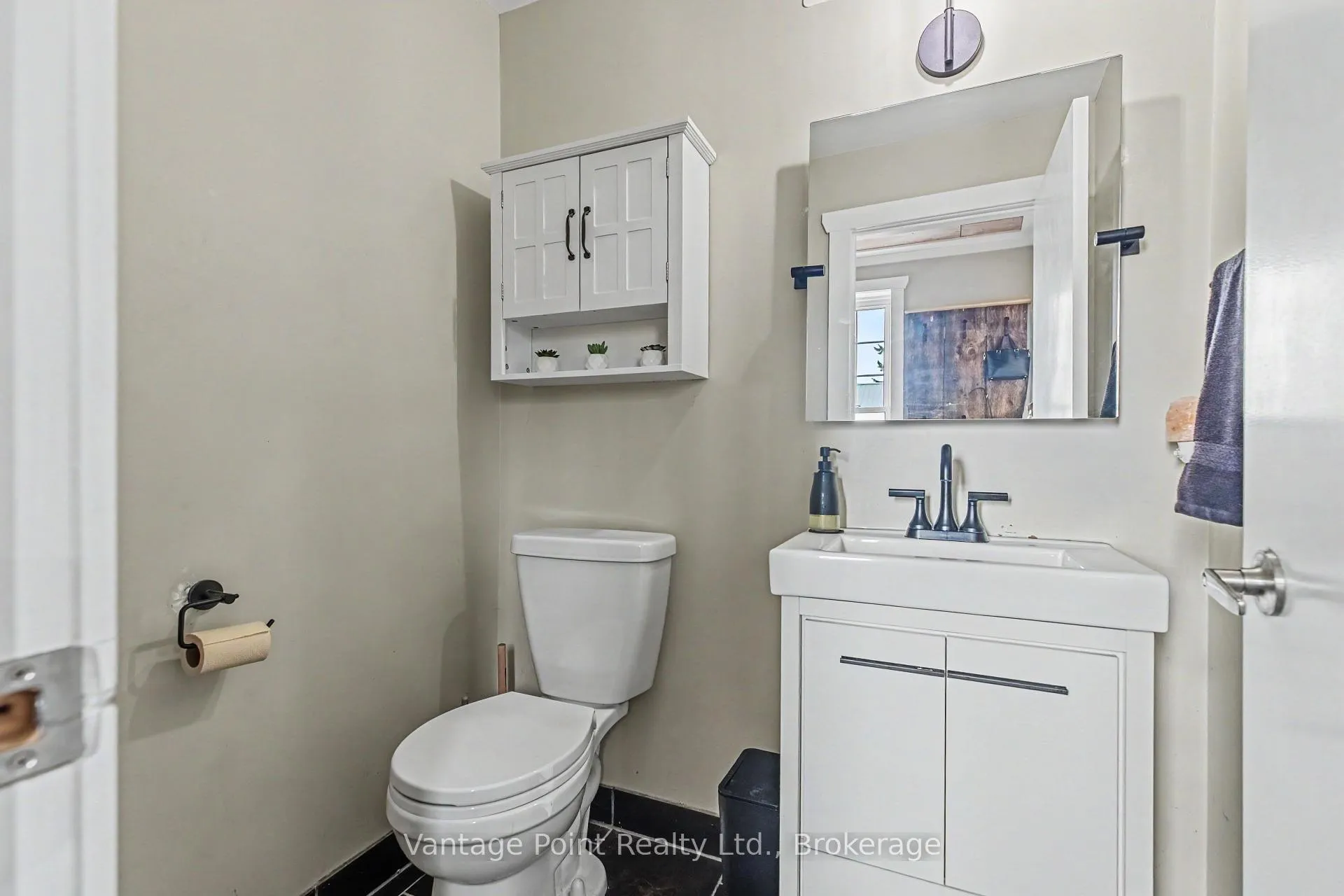 Photo 22 of 773760 10 Highway, Grey Highlands — HOMEH