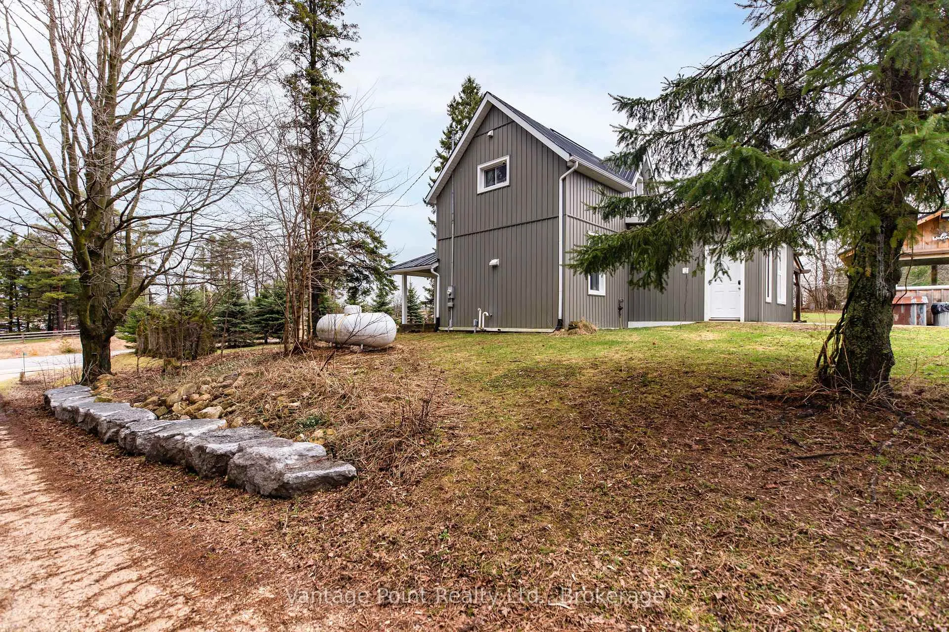 Photo 40 of 773760 10 Highway, Grey Highlands — HOMEH