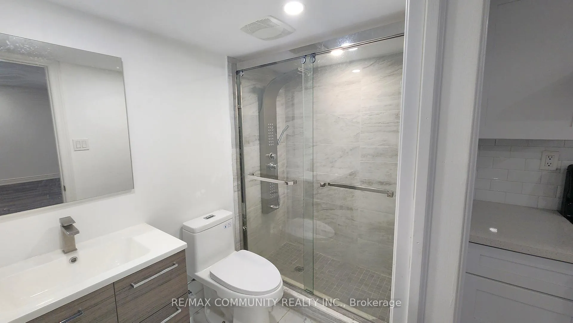 Photo 9 of Unit Lower, 1 Hesham Drive, Whitby, Brooklin — HOMEH