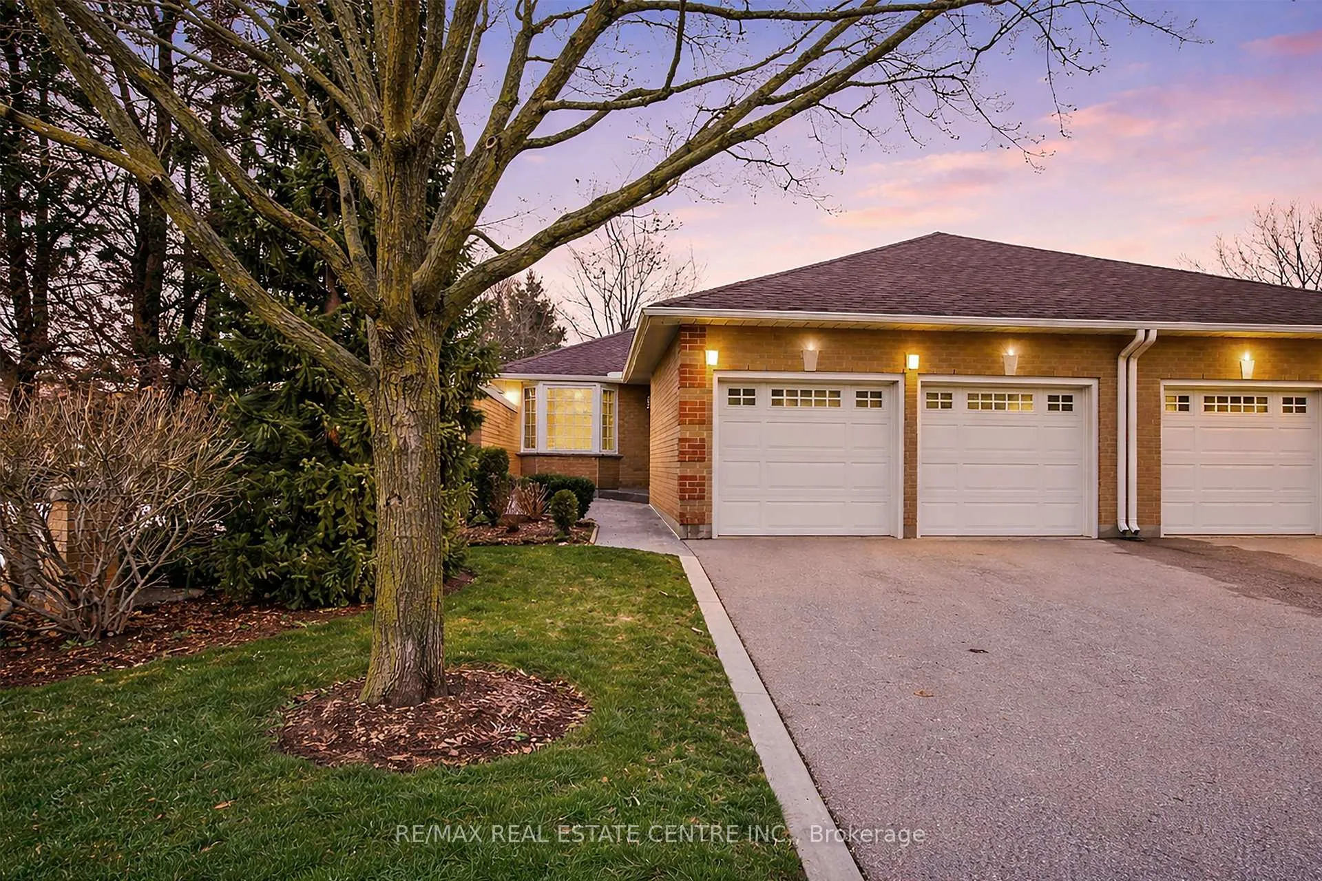 Photo 1 of 98 Beasley Crescent, Cambridge — HOMEH