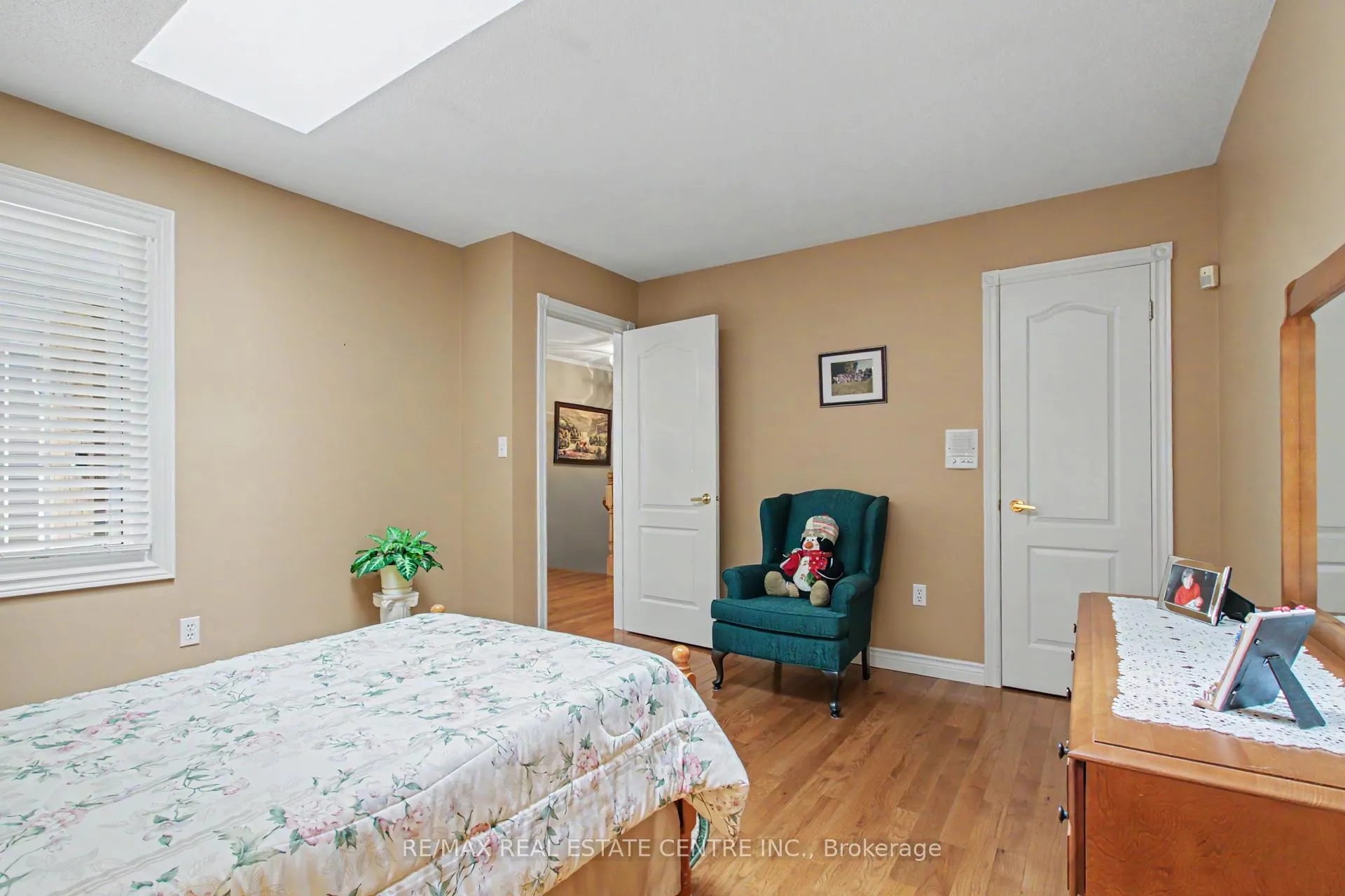 Photo 22 of 98 Beasley Crescent, Cambridge — HOMEH