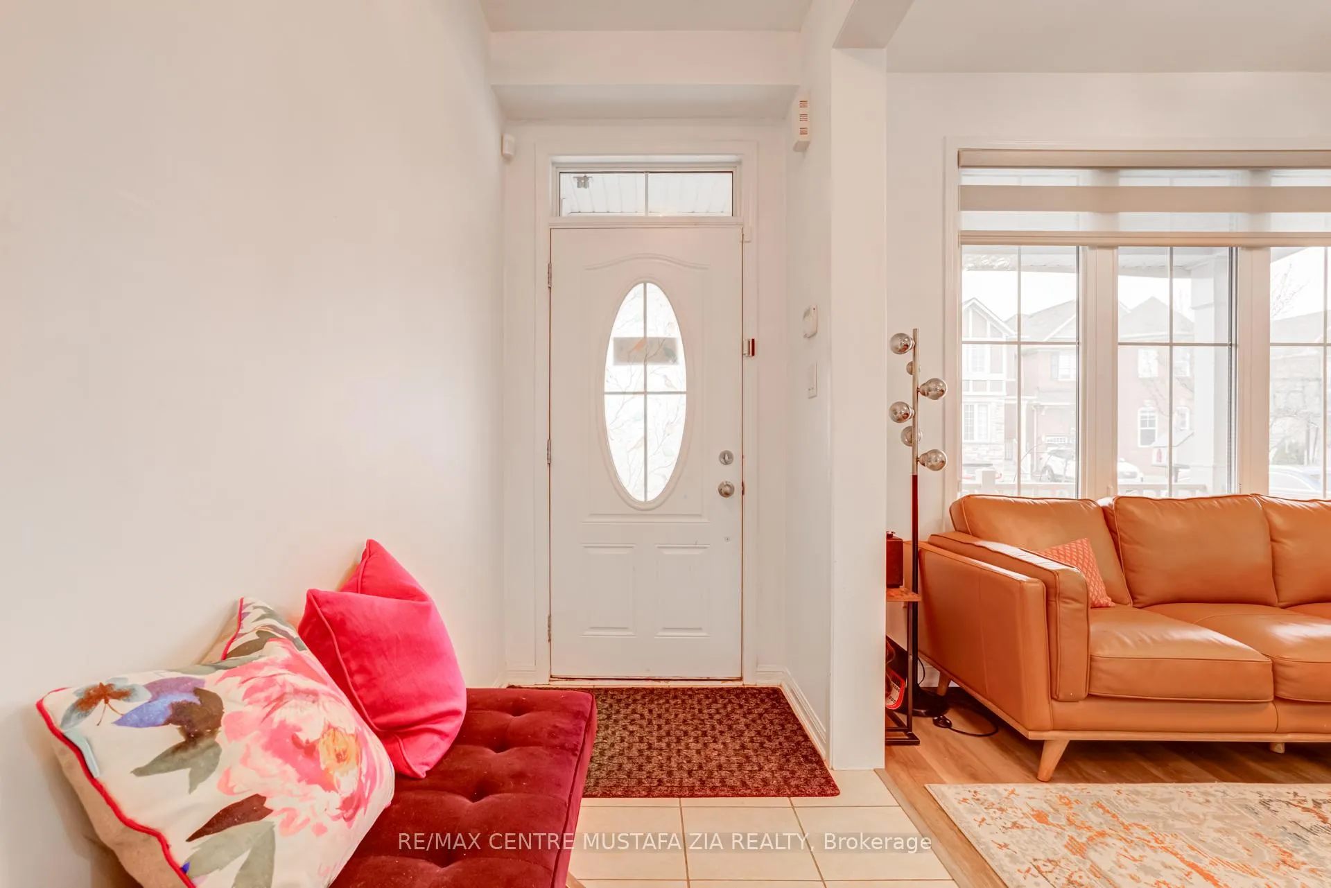 Photo 3 of 321 Gleave Terrace, Milton, Harrison — HOMEH