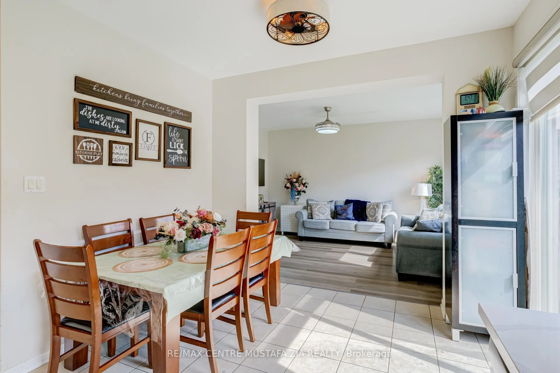 Photo 13 of 321 Gleave Terrace, Milton, Harrison — HOMEH