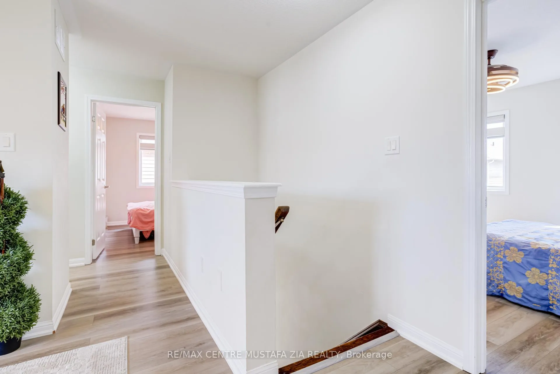 Photo 16 of 321 Gleave Terrace, Milton, Harrison — HOMEH
