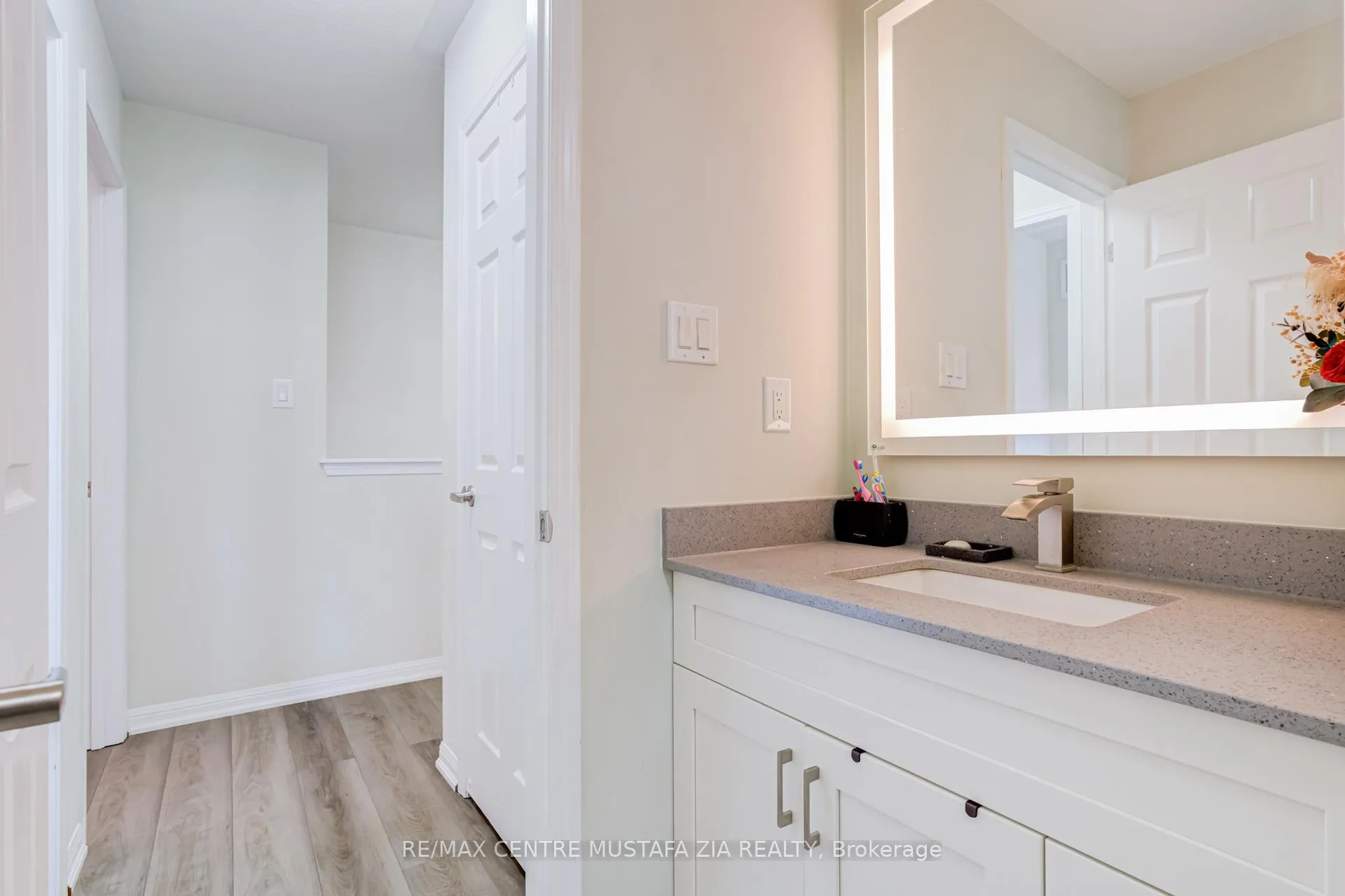 Photo 25 of 321 Gleave Terrace, Milton, Harrison — HOMEH