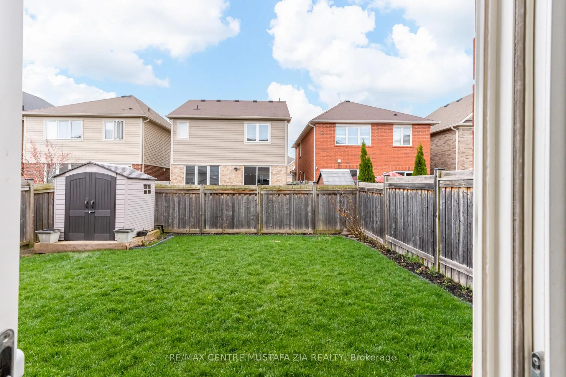 Photo 26 of 321 Gleave Terrace, Milton, Harrison — HOMEH