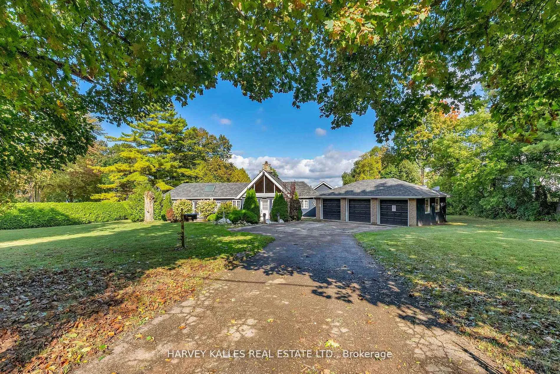 Photo 4 of 8 Oak Drive, Puslinch, Puslinch Lake Settlement Areas — HOMEH